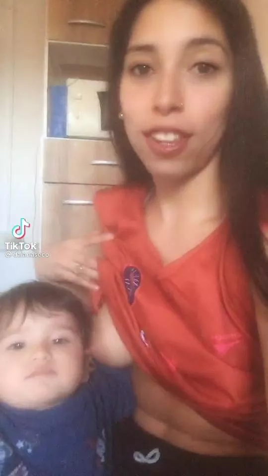 https://vm.tiktok.com/ZMRGauc6G/