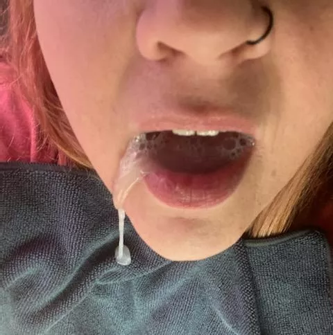 Huge load dripping out of my mouth literally required a bib ðŸ¤¤ðŸ˜ˆ