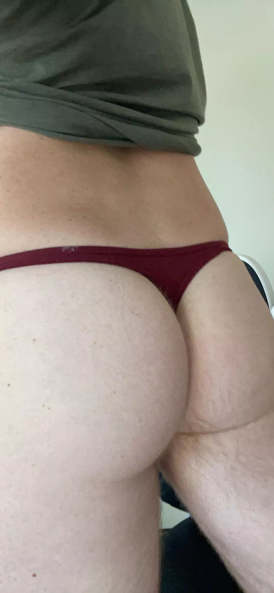 Hump day! Any panty friends in San Diego?