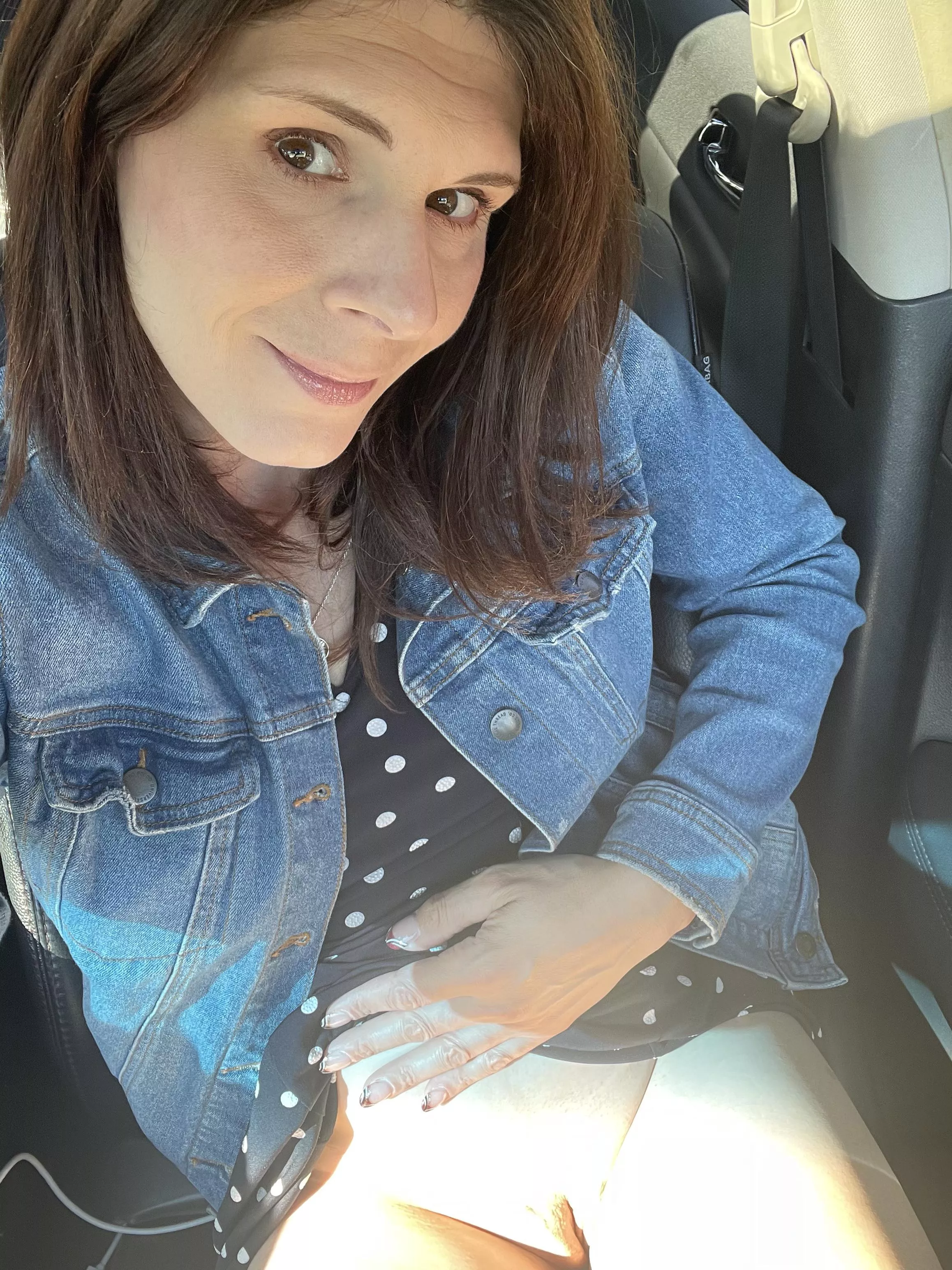 I always dress appropriately for my age (40)[F]