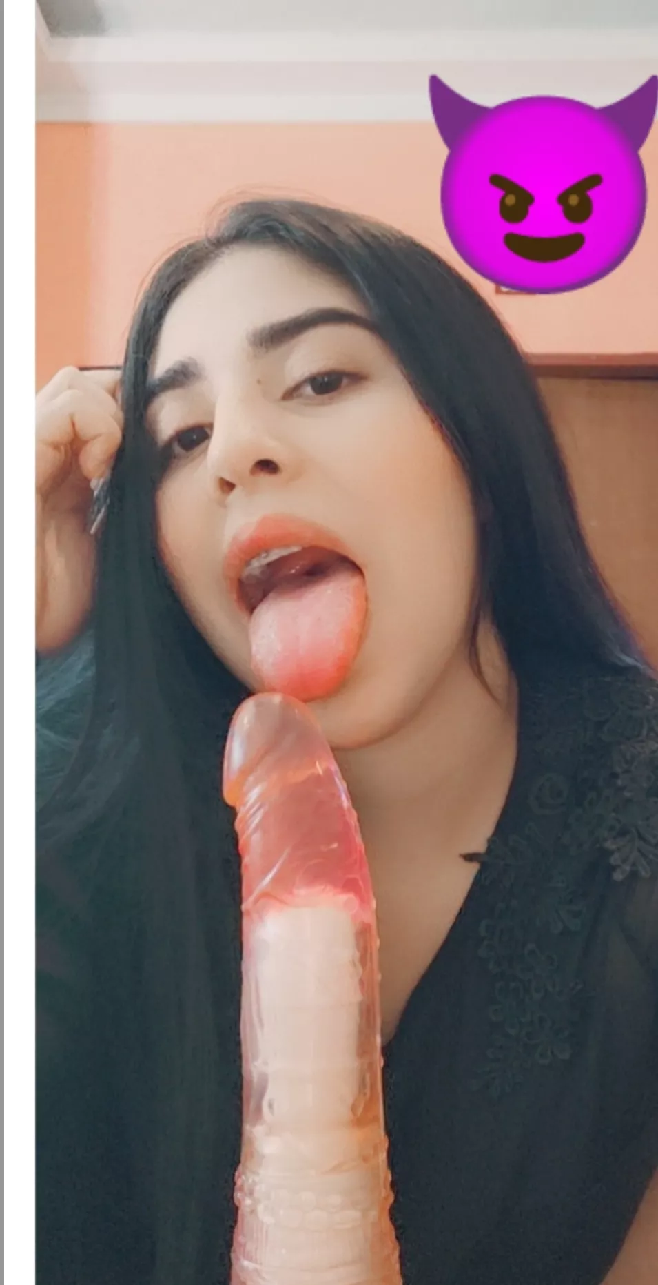 I am a very sexy and hot Latina ðŸ˜ˆ [for sale] video calls- nude photos and videos - sexting - GFE- Anal - lesbian content - sex tape - personalized videos - fetishðŸ’‹ [available] kik: michellsexy26 / Snap: romario.c13 I check on alive