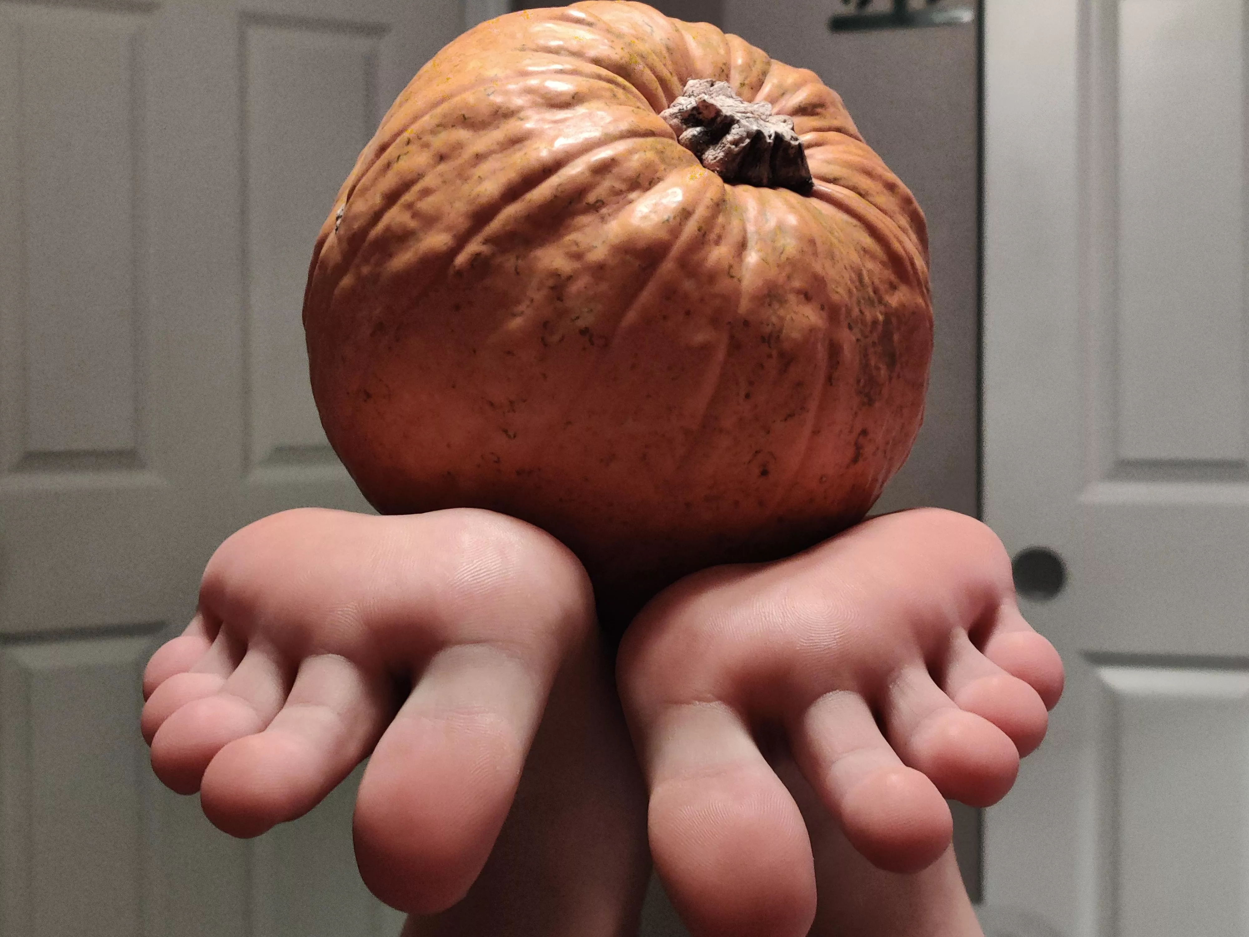 I bet my toes taste sweet like pumpkin pie!