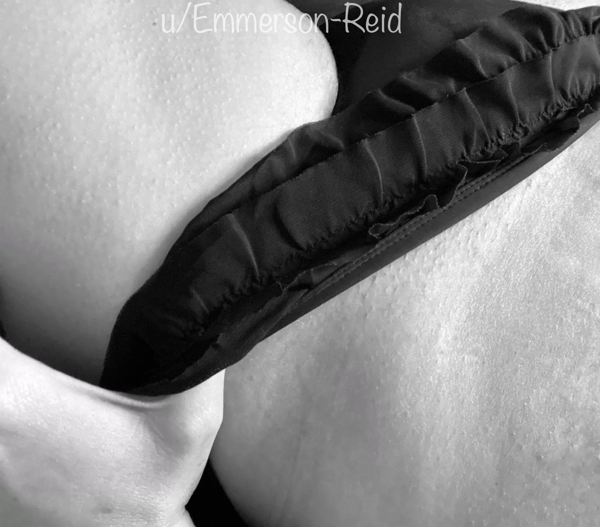 I did a wee random photoshop for my erotically artistic art OF. Come see the rest! I have a few free day passes left. Xo, Em