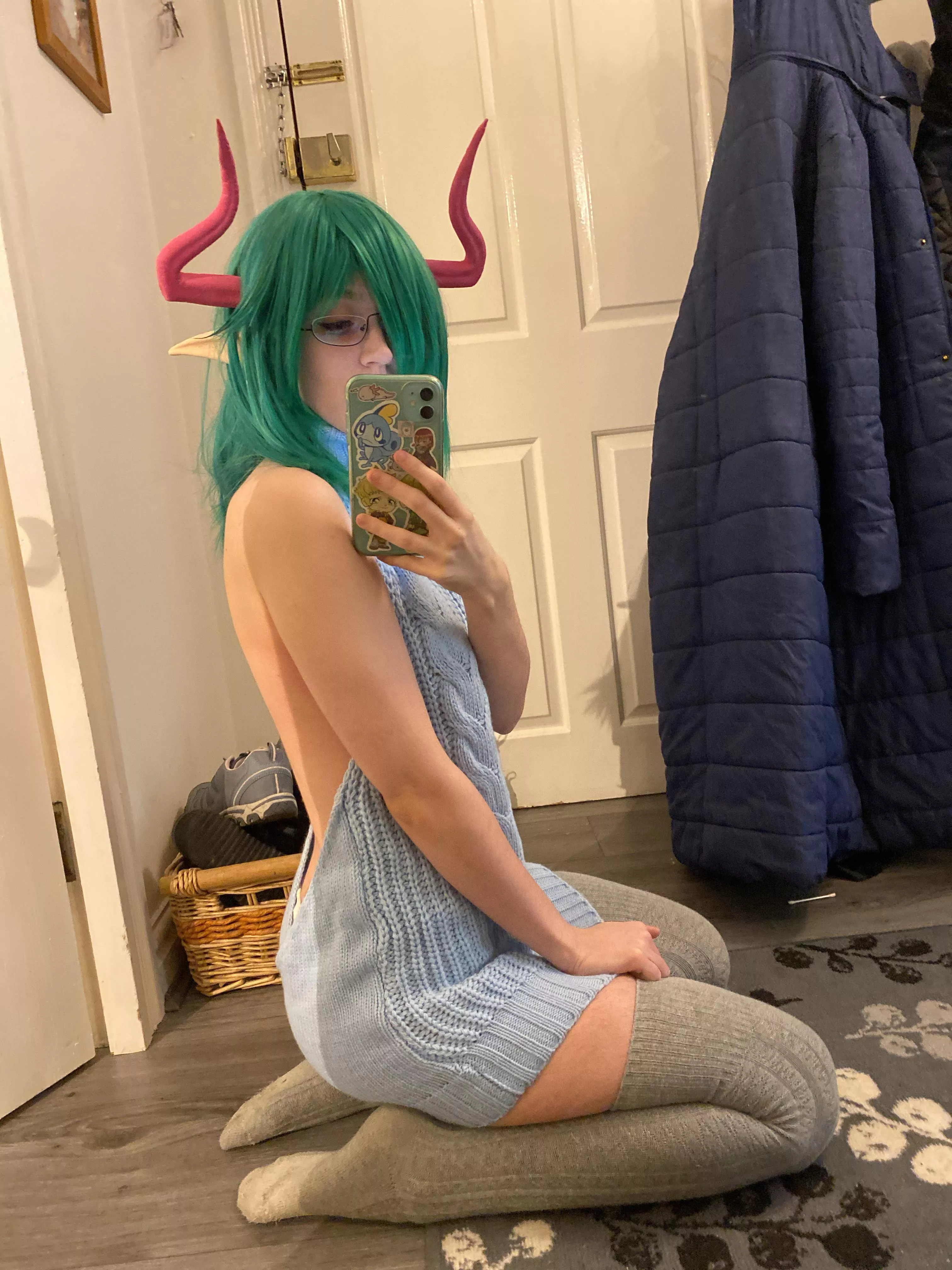 i dont have the motivation to take new pics ;-; so throwback to my virgin killer sweater look