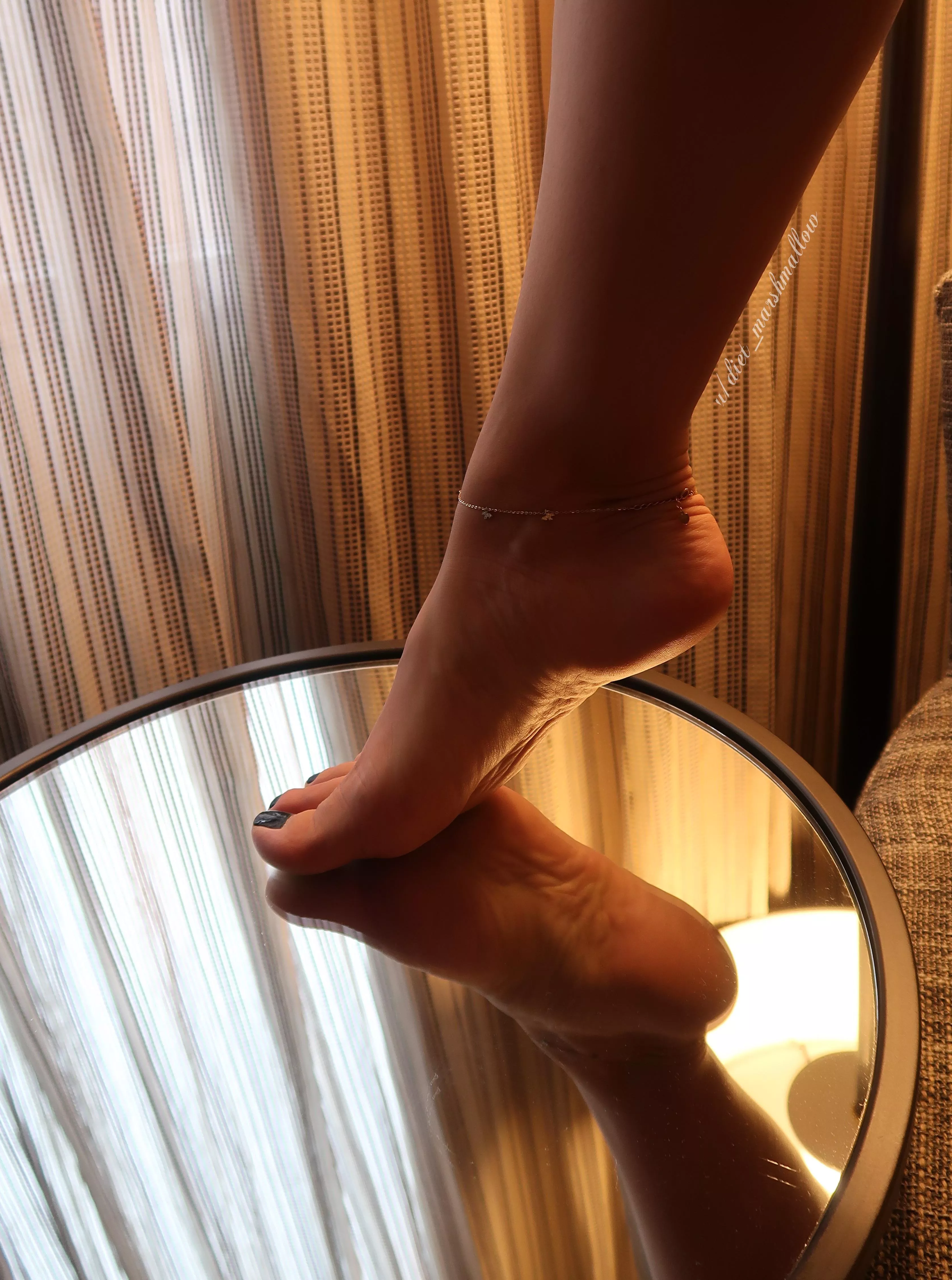 I don’t often post pictures of just my feet, but I love this one! Do you? 💕