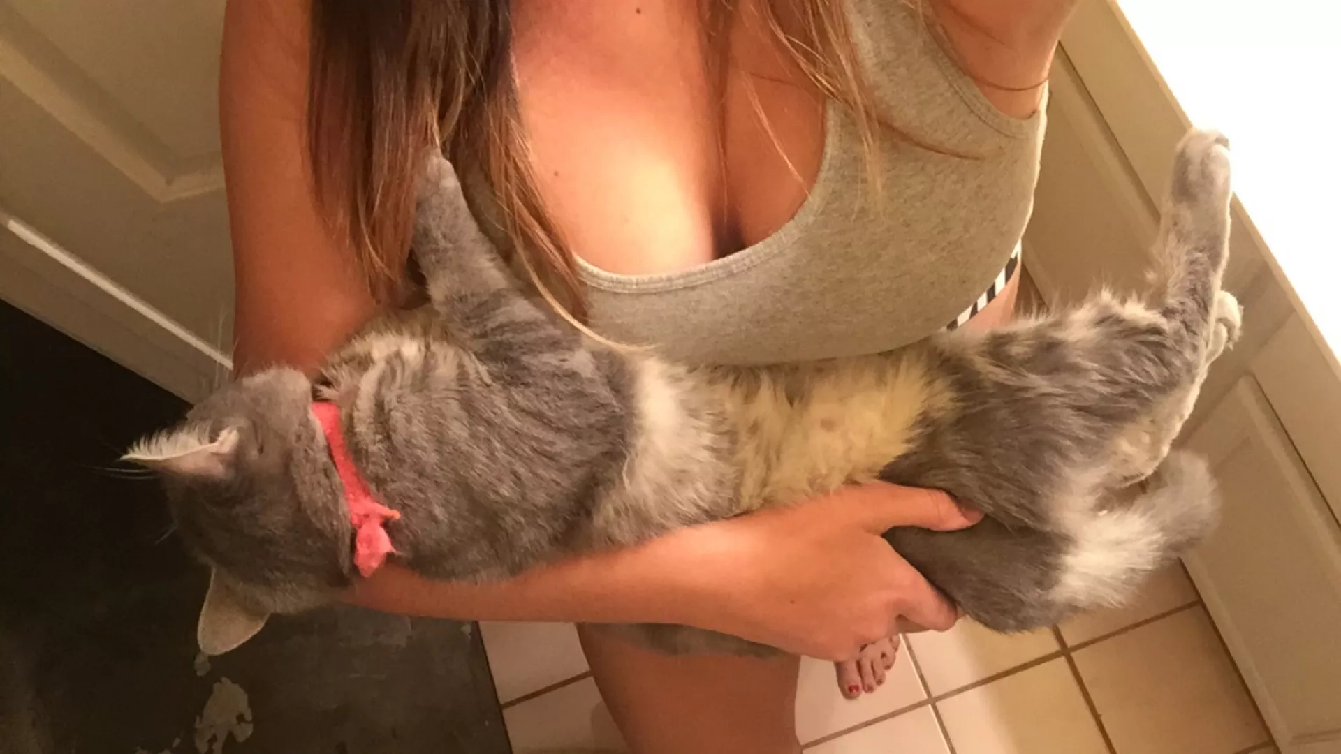 I feel bad, you really wanted to see my pussy. So here it is, might be a bit hairy for you...