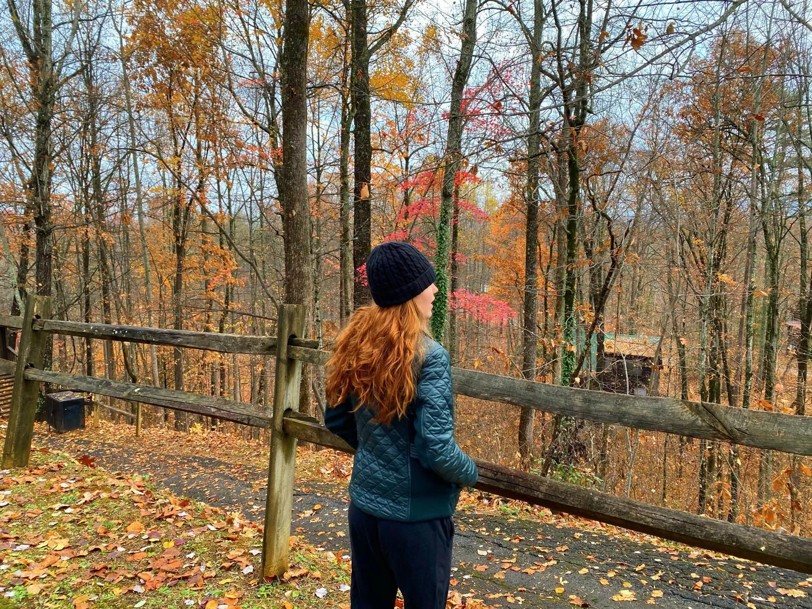 I just like the way my hair blends with the seasonal colors- happy Sunday everyone! ðŸ§¡