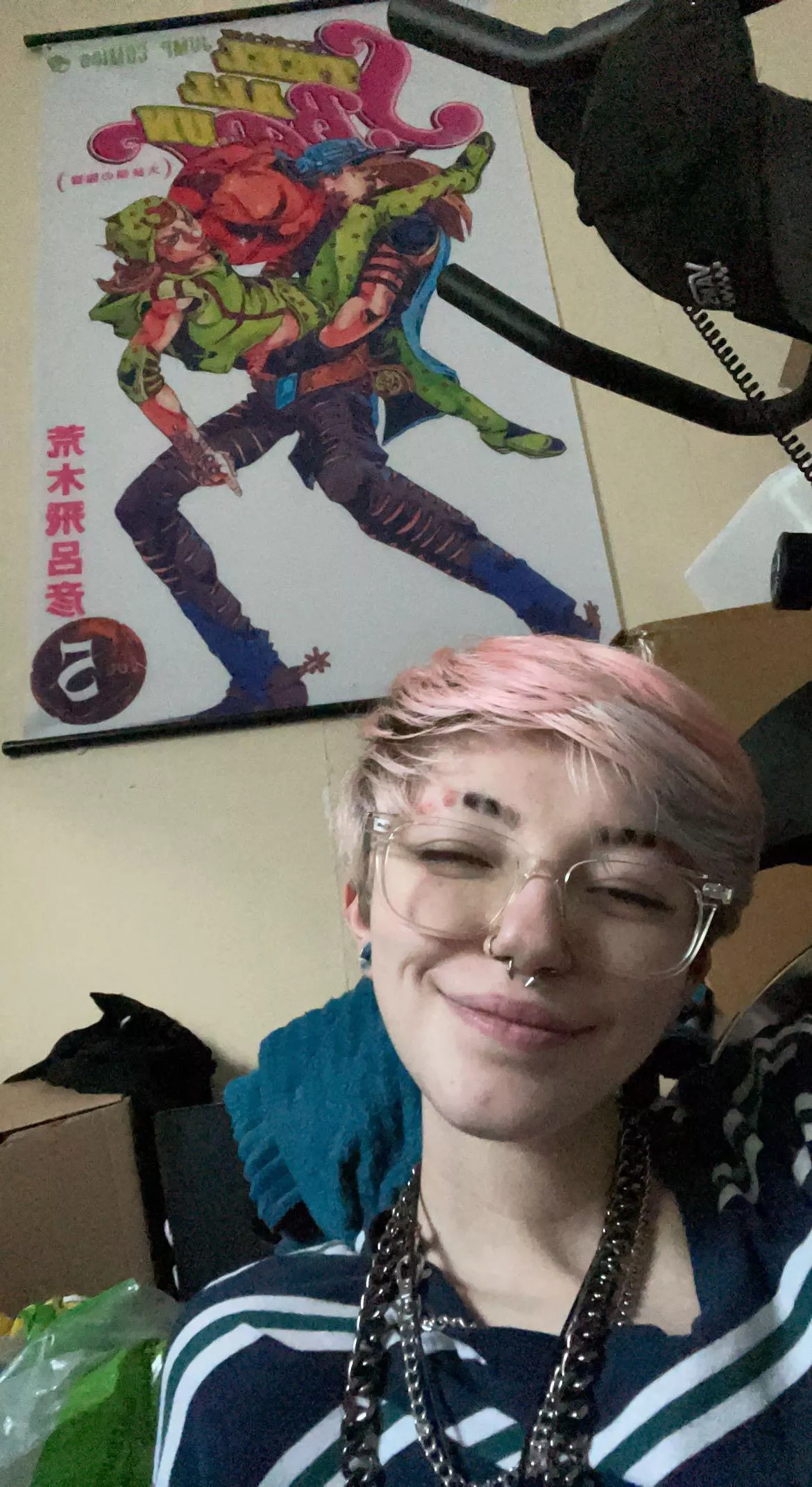 I know you like girls with short hair but do you like girls who watch jojo?ðŸ’—ðŸ¥°