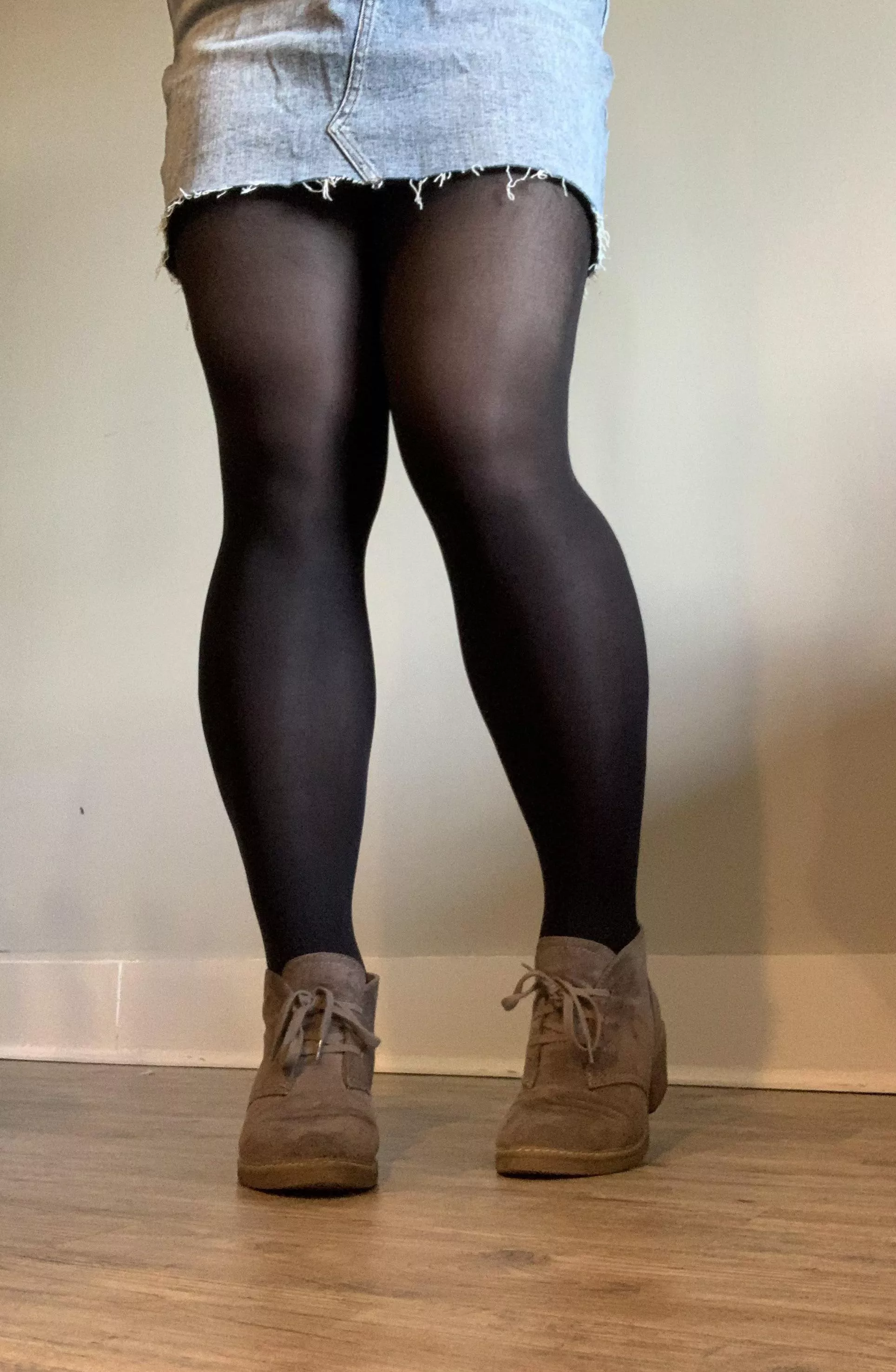 I love a nice pair of black tights!