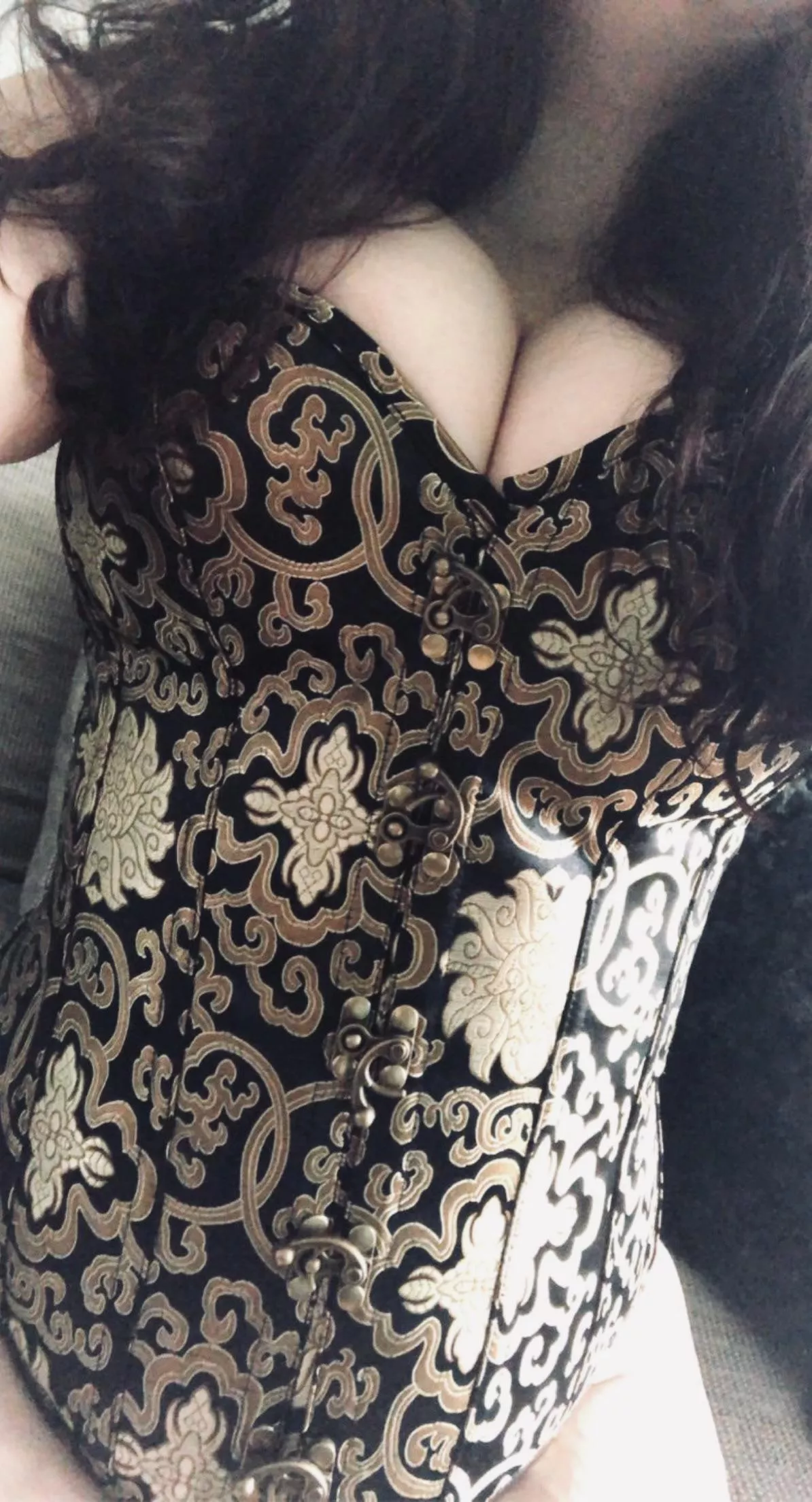 i love corsets, they give me the best cleavage 🥰