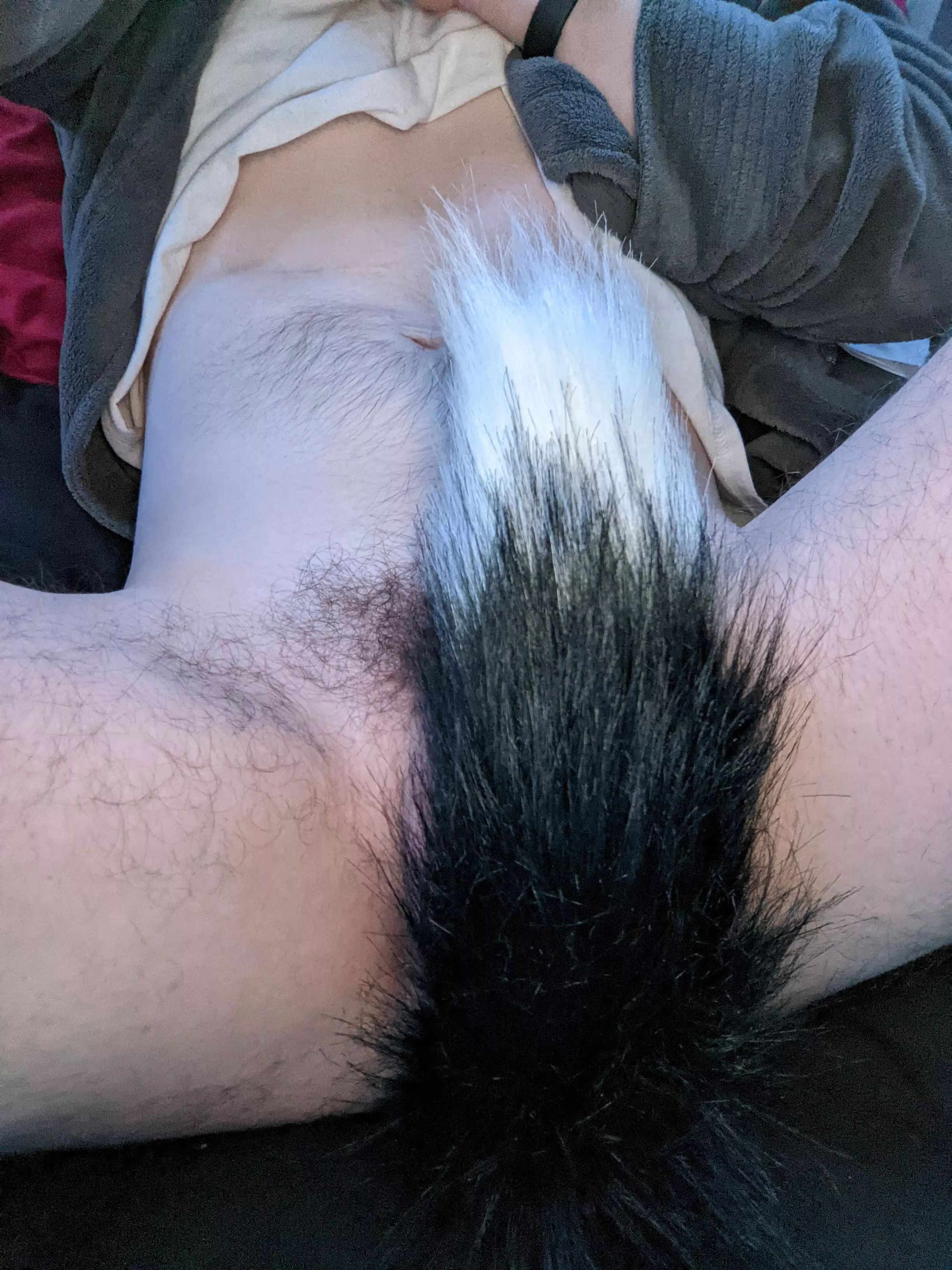 I love that furry feeling between my legs