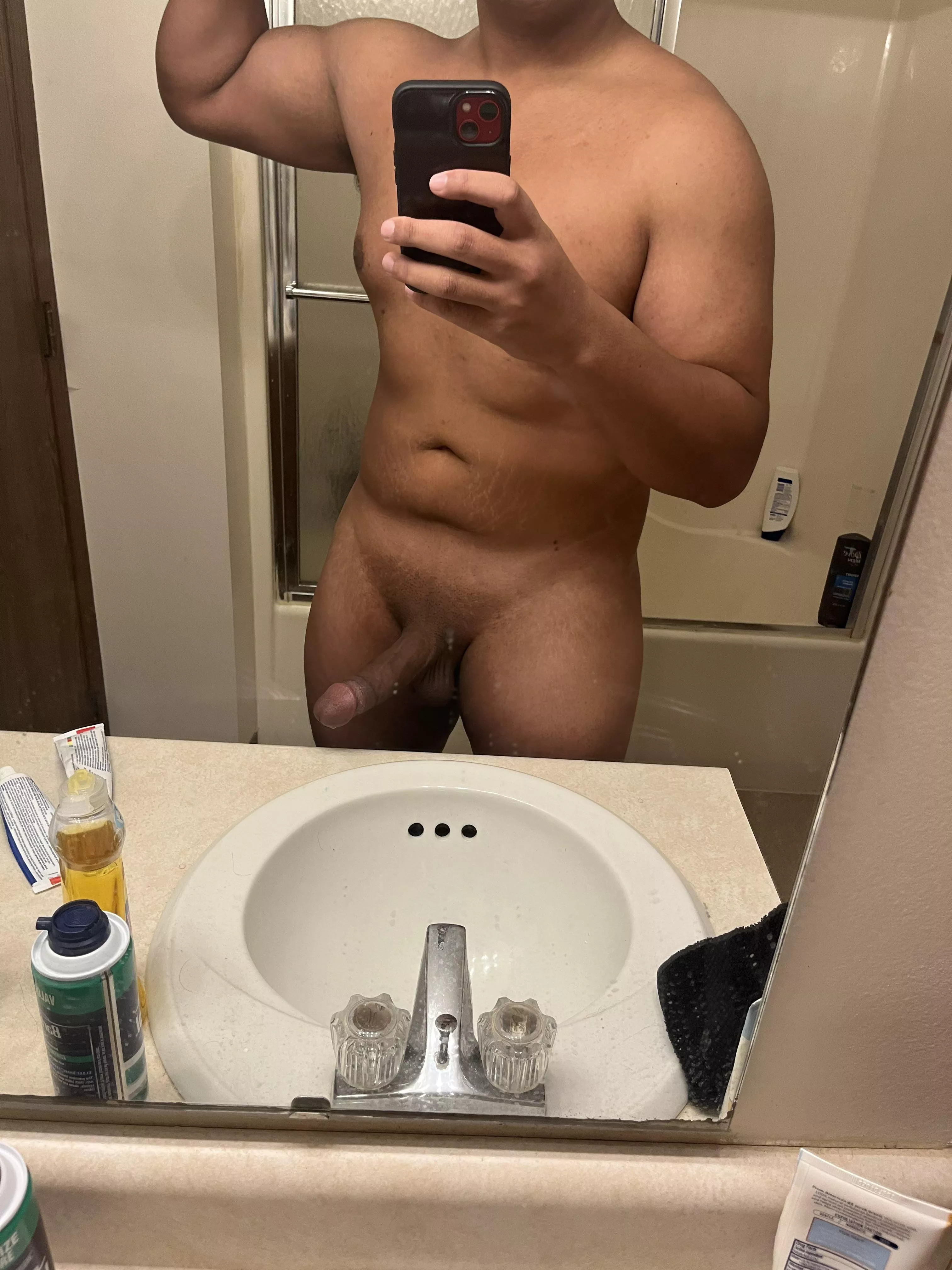 I love to show off my chubby body and big dick