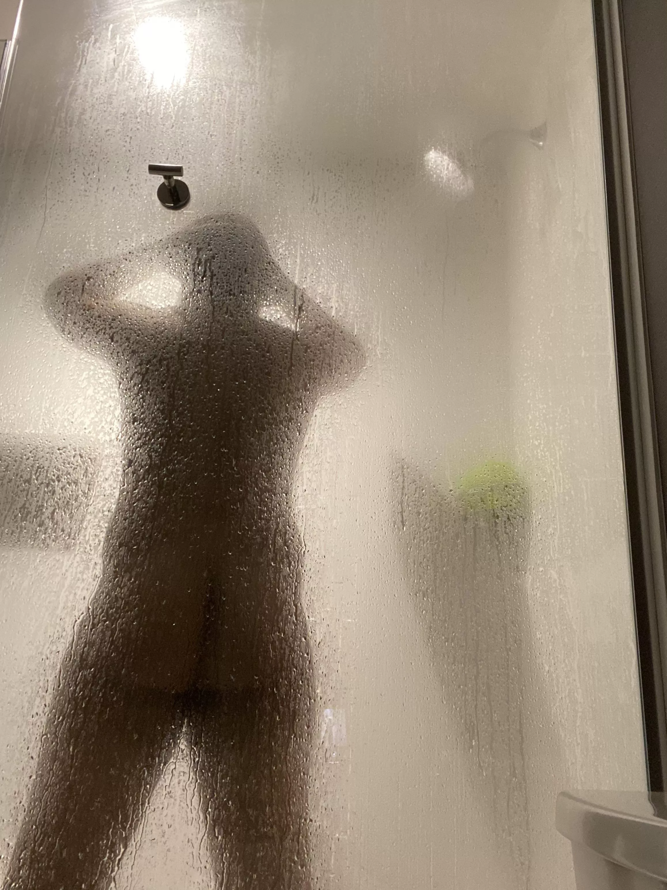 I miss this hotel shower