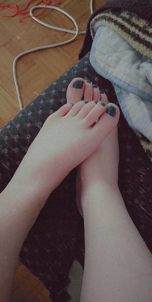 I need more creative titles for my magnificent feet