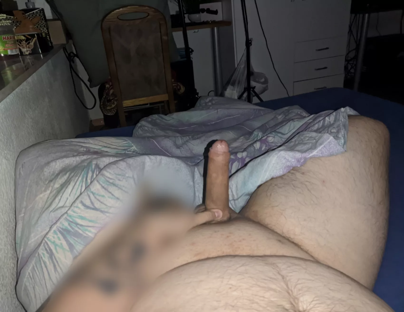 i need someone to milk my fat dick(dms are open for everyone ;)❤️)