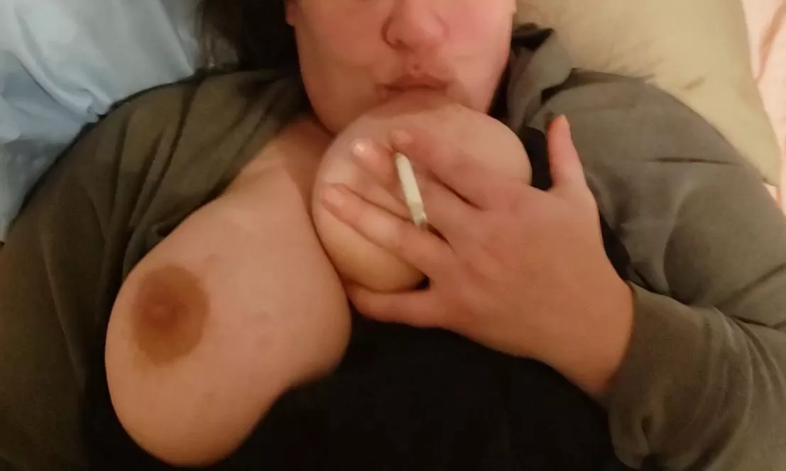 I suck.....my own nipples sometimes while I smoke ðŸš¬ ðŸ˜