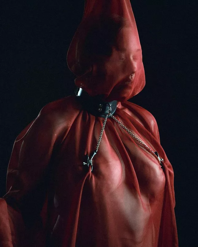 i suggest that there should be a nipples clamping cult or club and then members would look like this ( inspired by bene gesserit cult from dune movie )