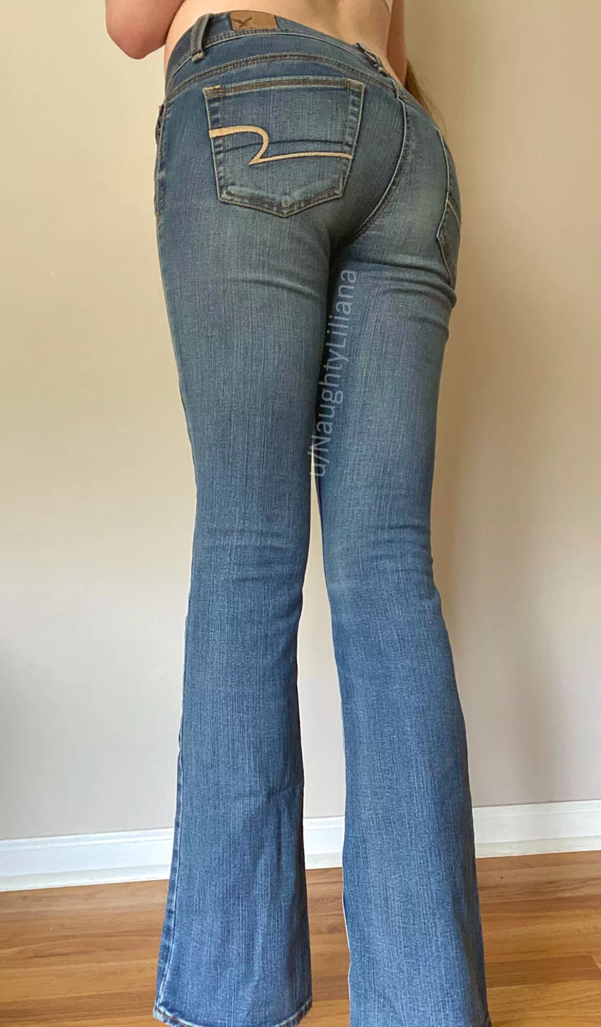 I think these jeans and angle make my legs look extra long [f]