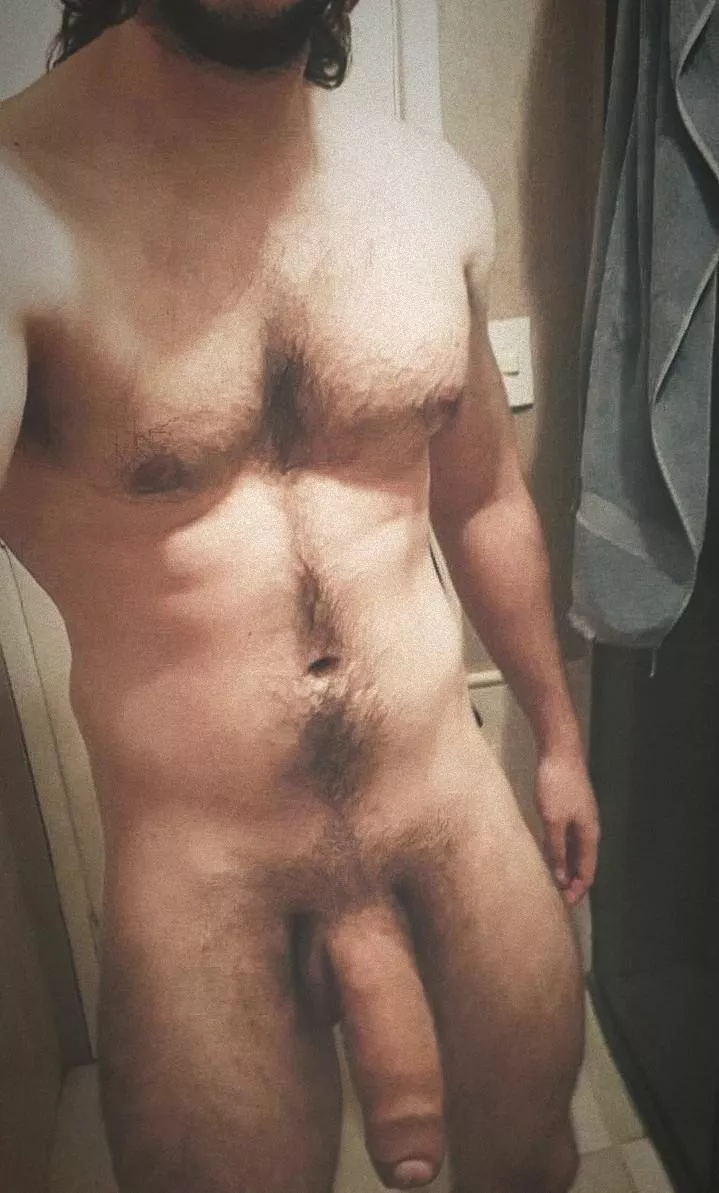 I wanna a duo to play LoL with me or just to suck my thick cock while I play haha