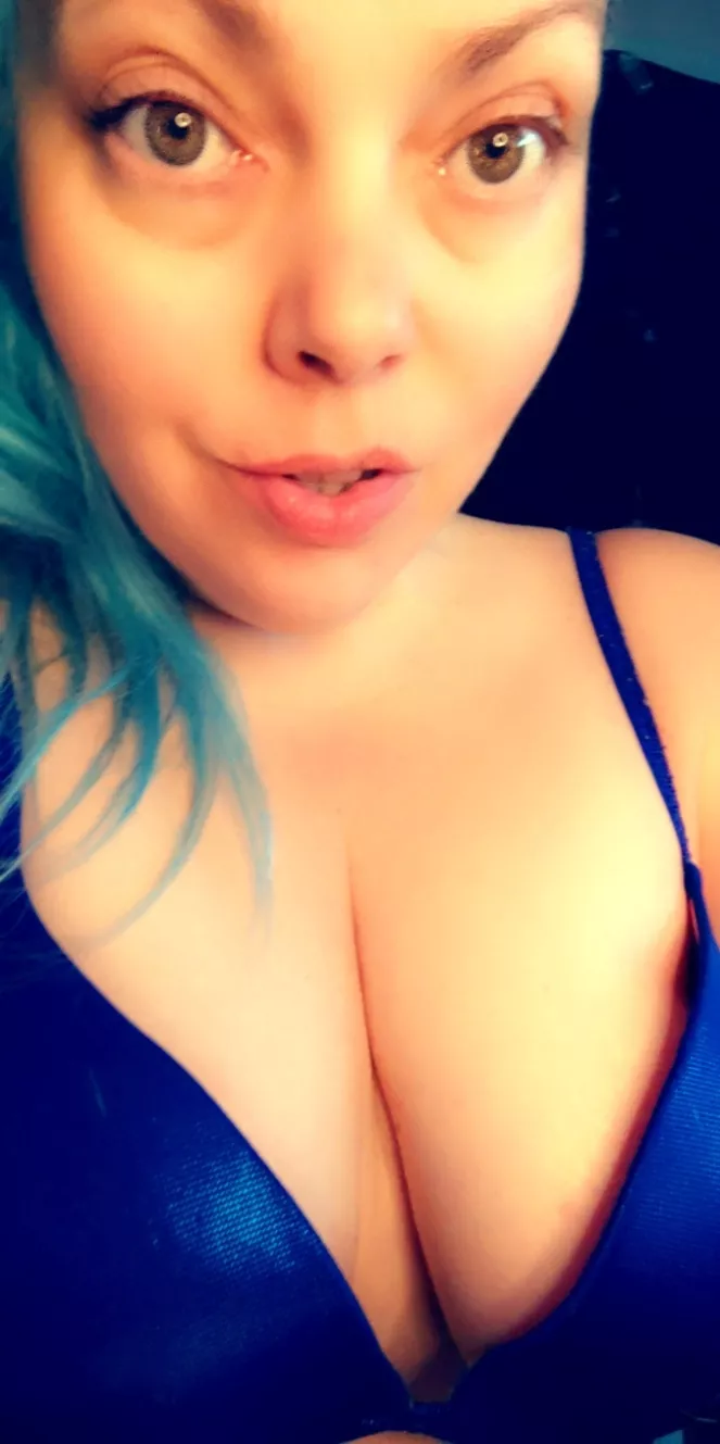 I want to feel your hands on my breasts while I'm bouncing on your cock, babe! Let's make you cum hard! Enjoy my body and do whatever you want with it.