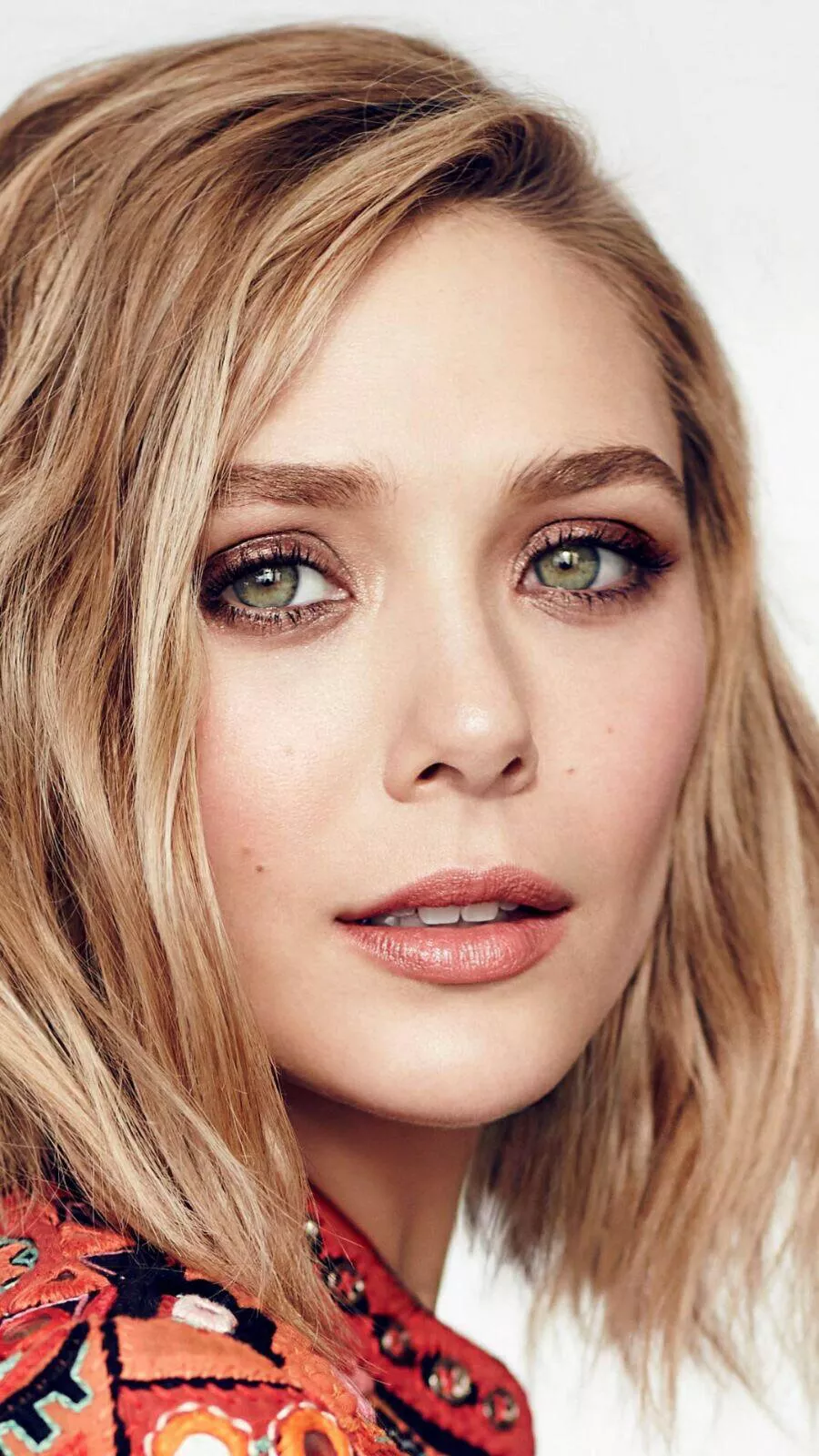 I want to fuck Elizabeth Olsen's mouth and jizz down her throat, and so do you.