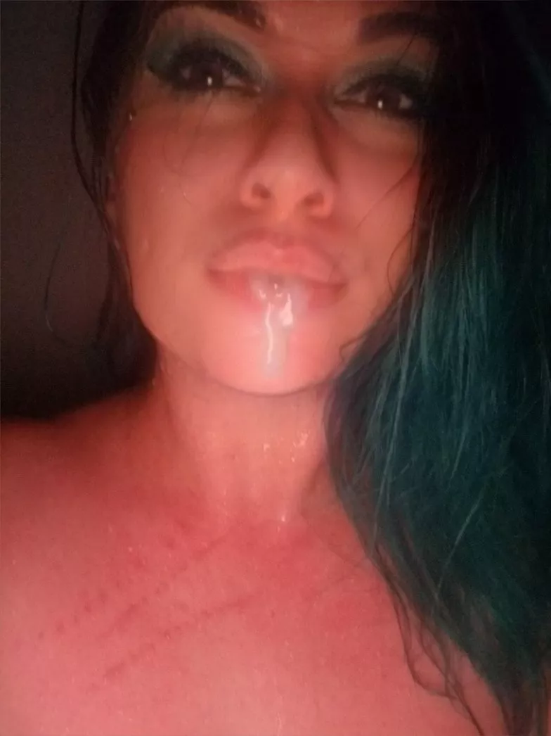 I was a filthly little cum slut 🤤 he turned my throat into a daycare