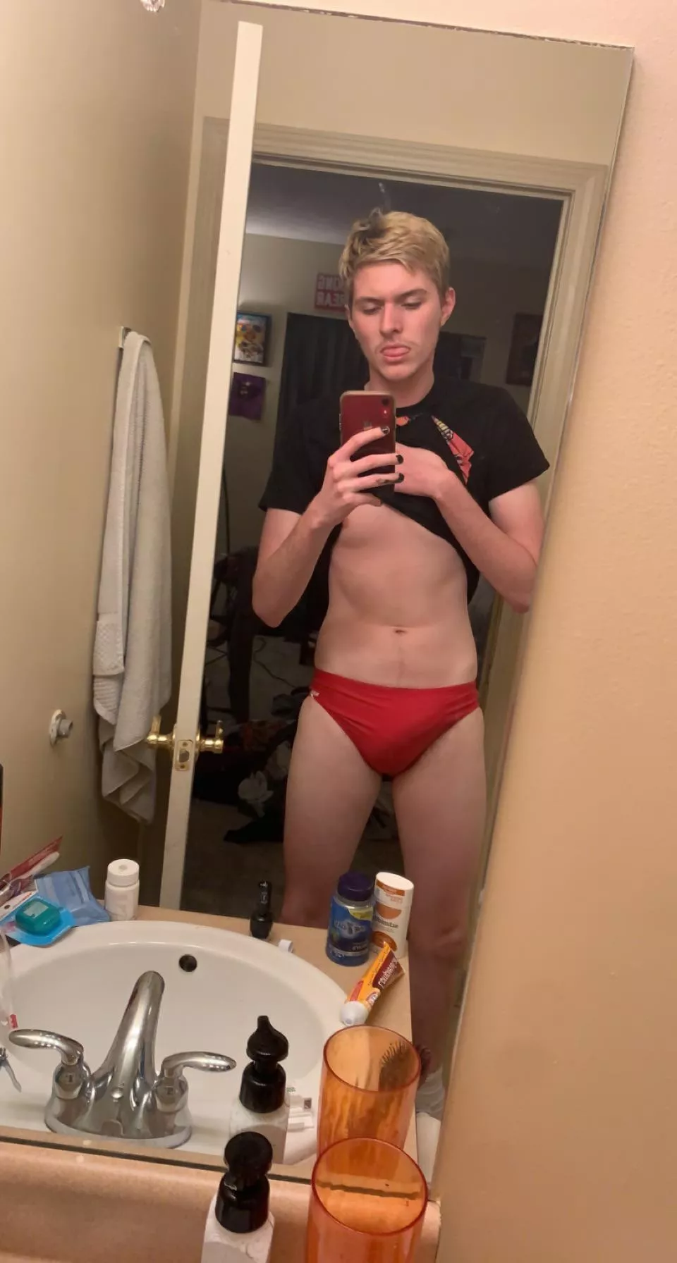 idk if the speedo fits