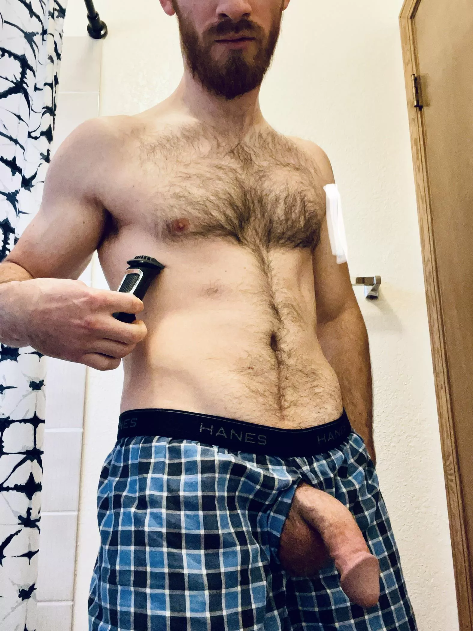 If you like waxed guys in briefs, keep scrolling. If you like hairy Dads in boxers, give that index finger a rest. [35]