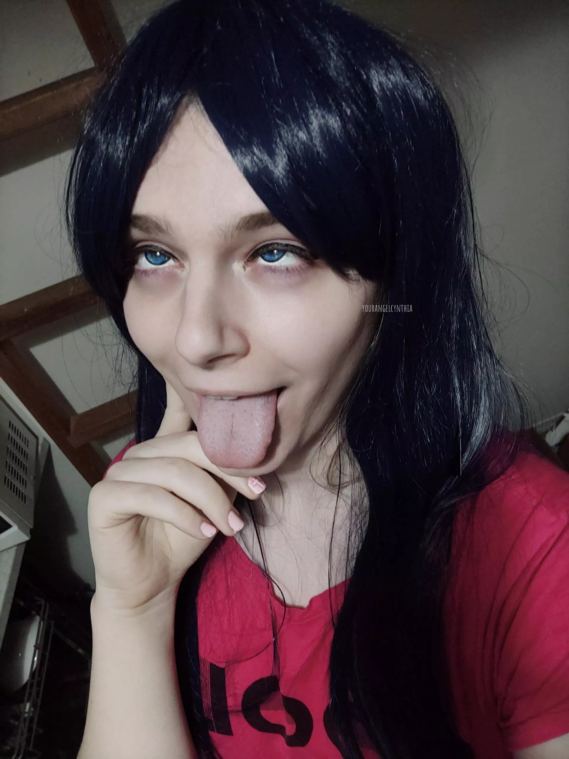 If you're not doing the ahegao face every time you get new contacts you're doing it wrong 💕