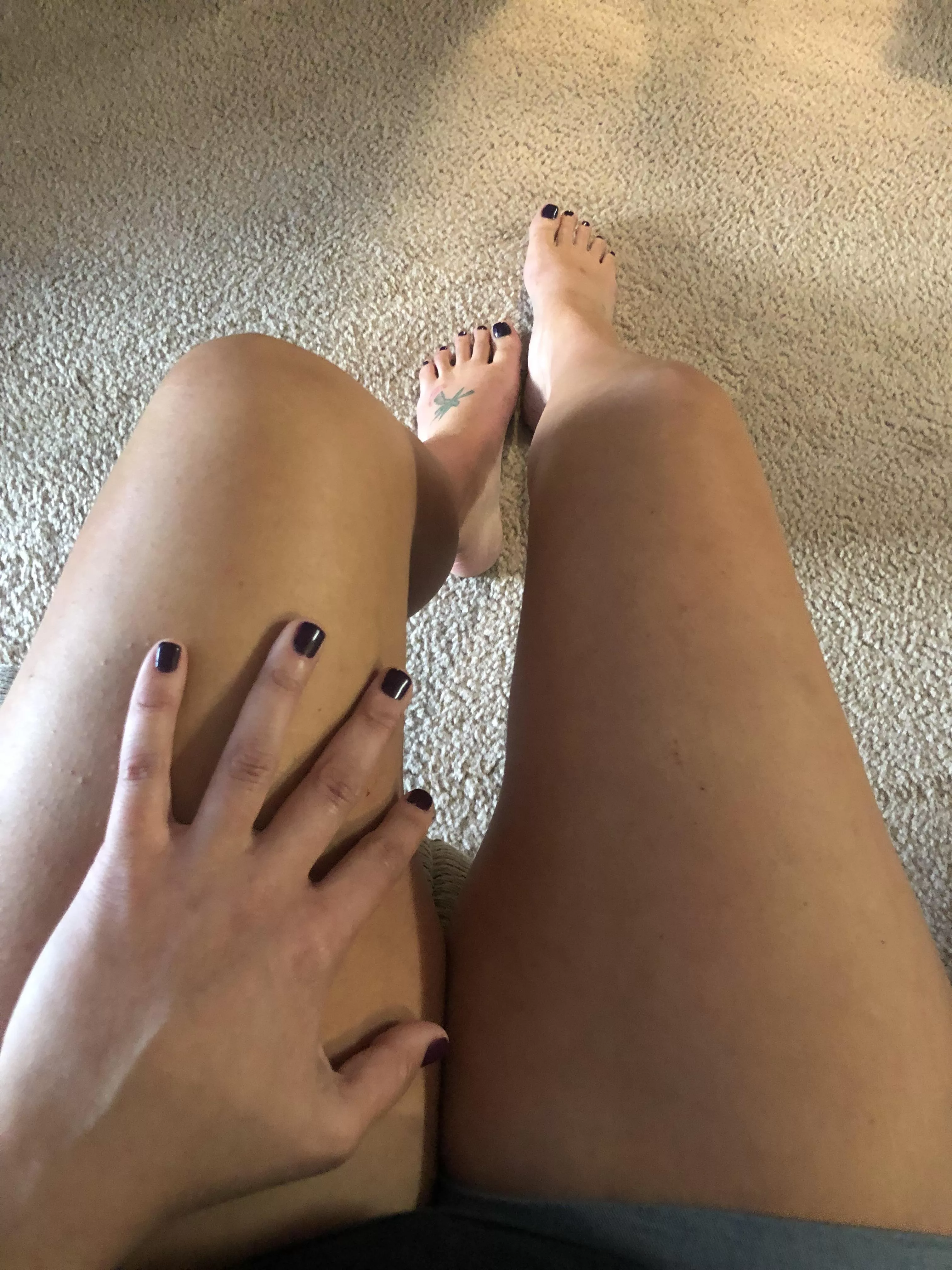 I’ll be honest the feet rub is my favorite part of the Pedi. 🥰