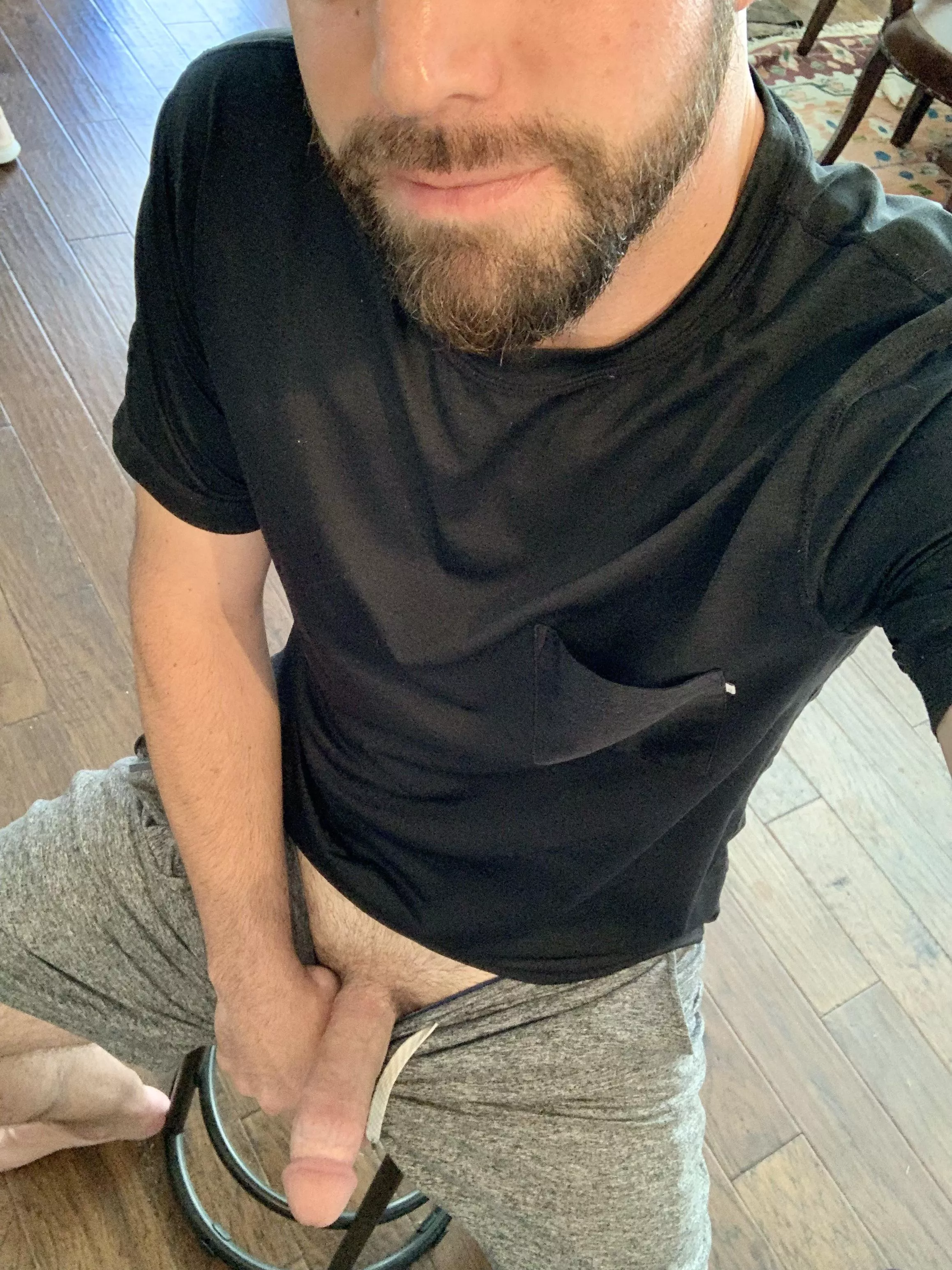 I’m [35] supposed to be working but I keep getting distracted 🤷🏻‍♂️