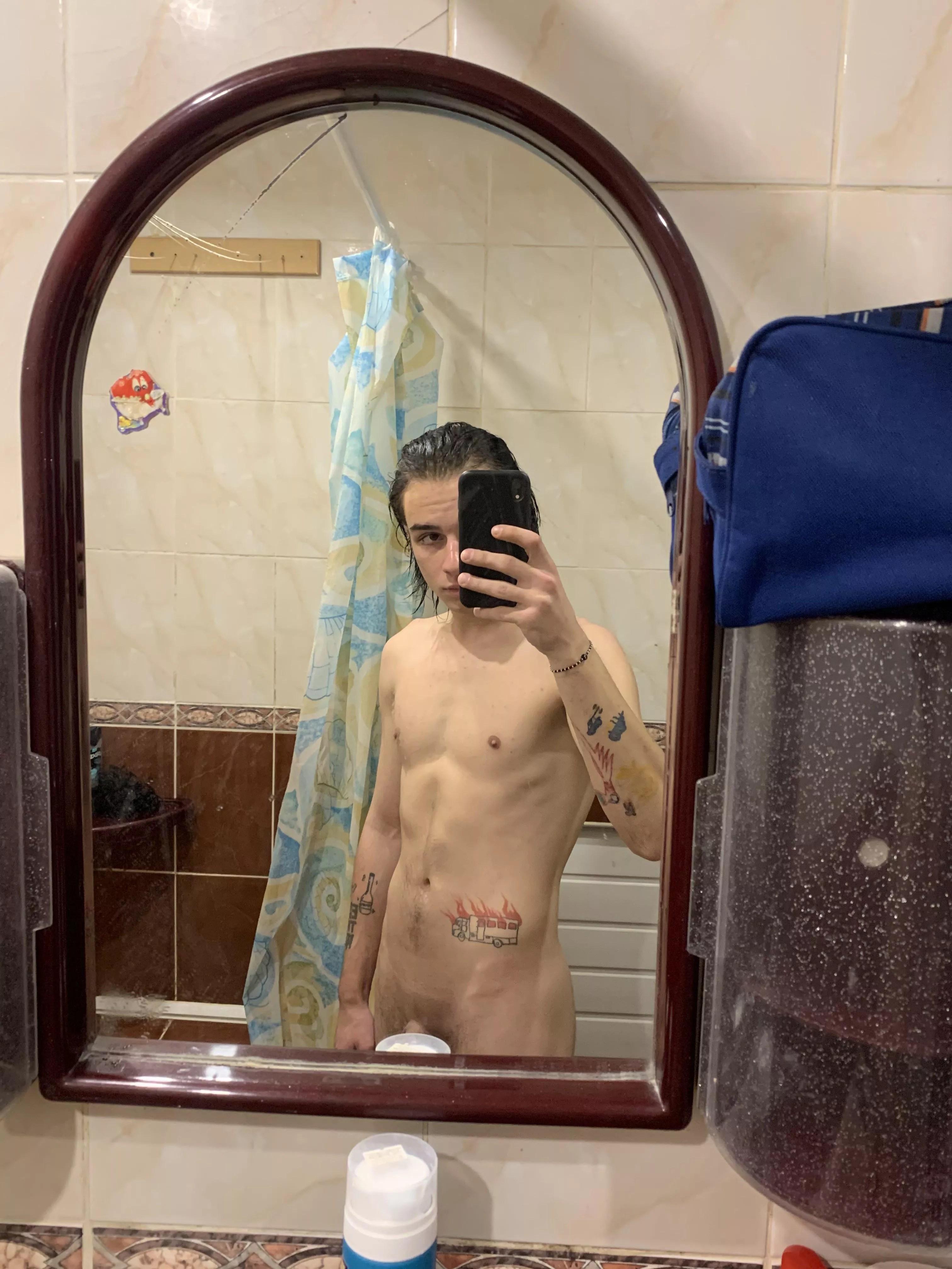 I’m a newbie on OnlyFans, come check my profile for more original content! 19 y. o. LINK IN COMMENTS 🖤