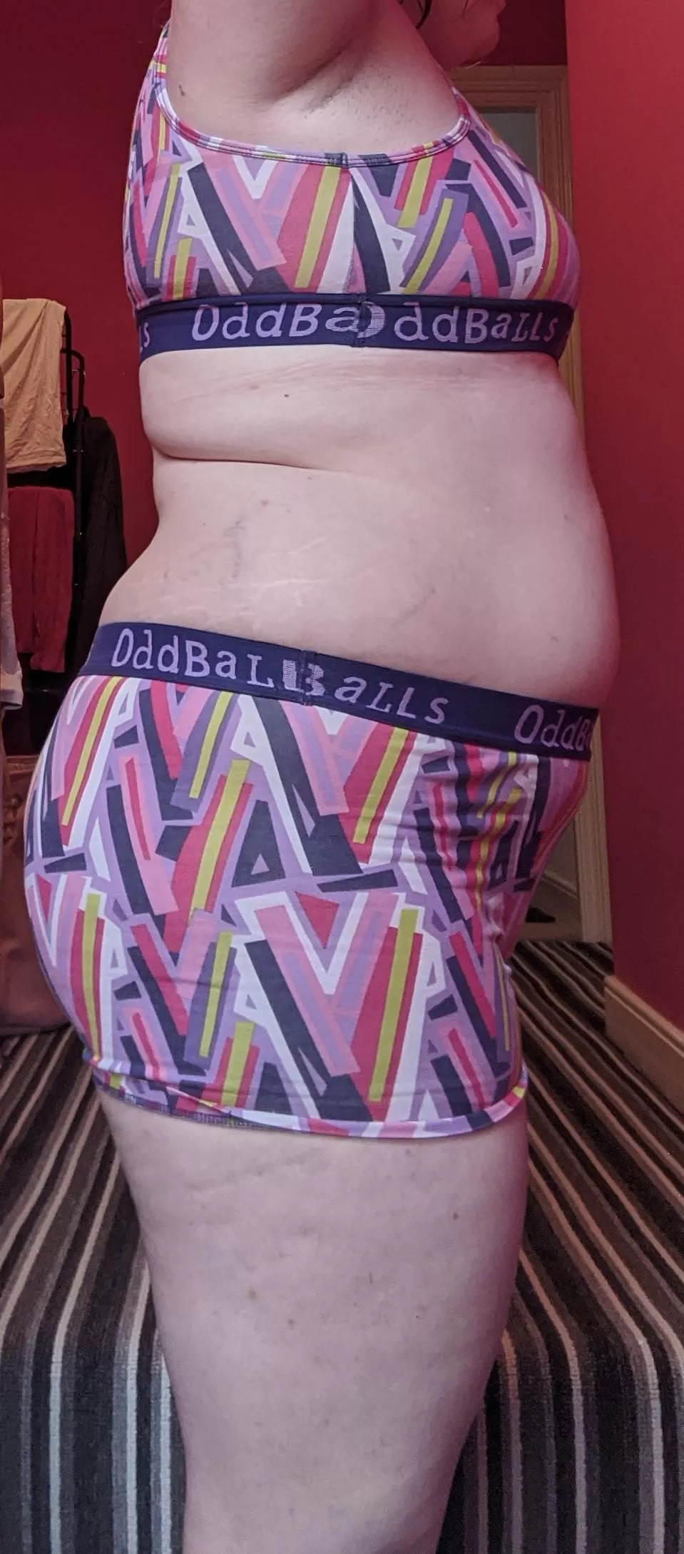 I'm a ticklish, very sensitive BBW... Whatcha gonna do to make me squirm, scream and beg?? In or out of these clothes..