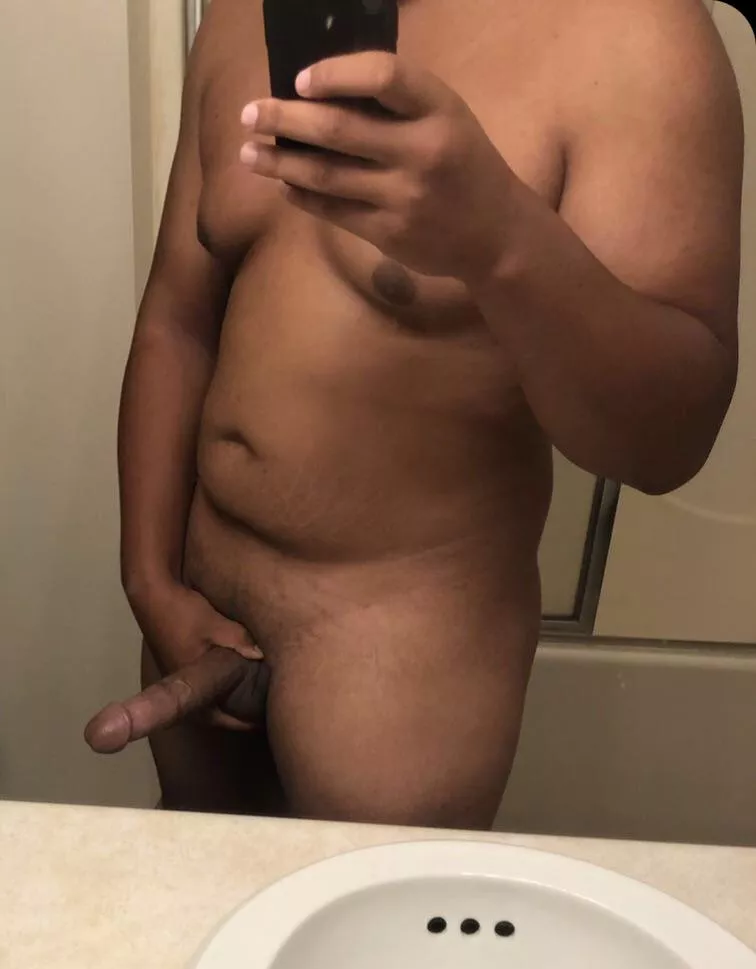 Iâ€™m chubby but I have a nice dick