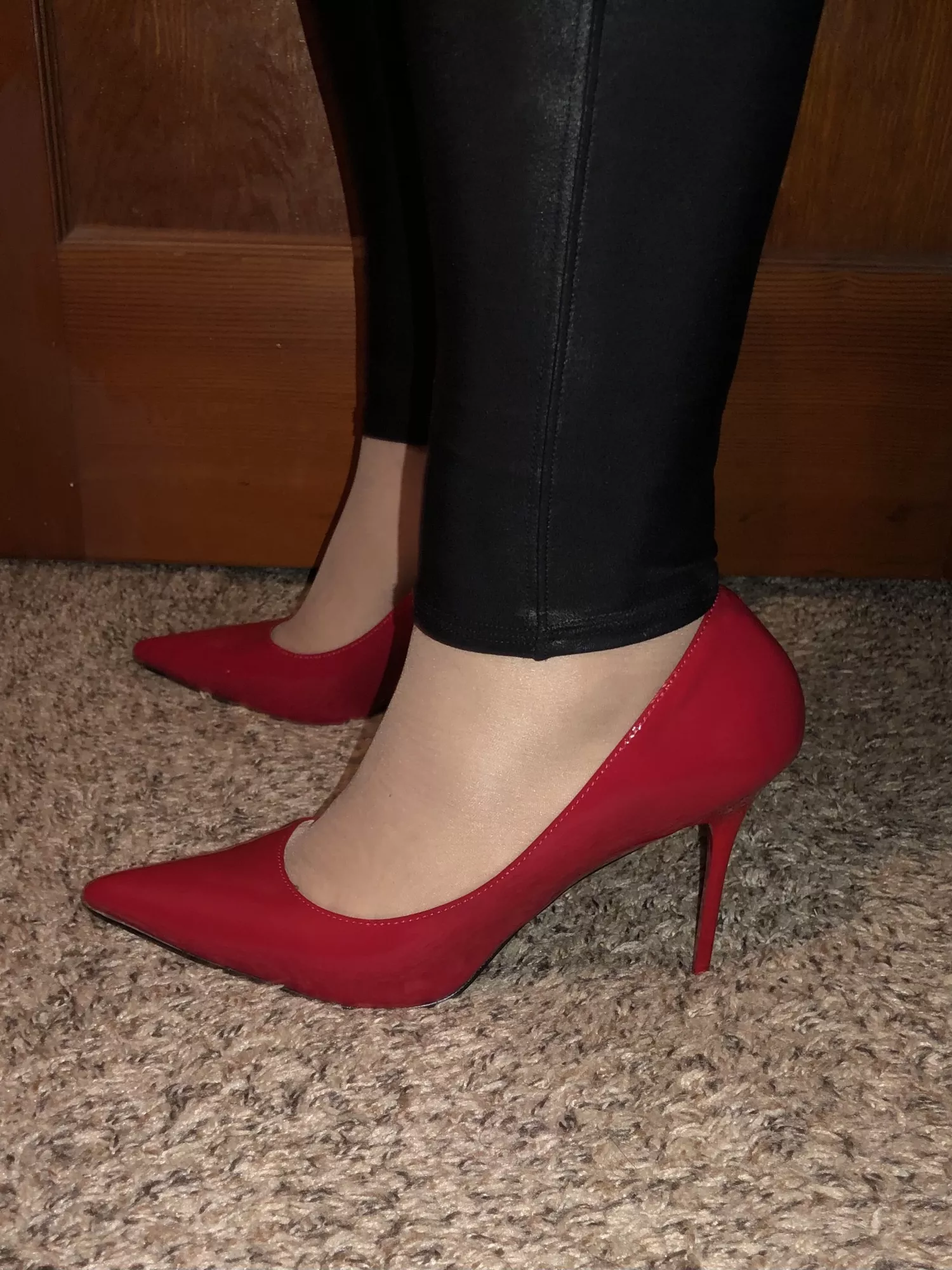 I’m in love with these red pumps.