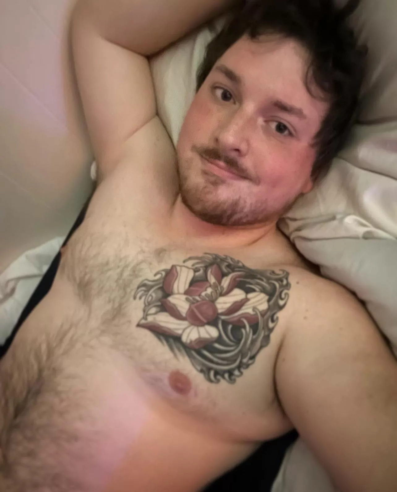 Imagine Waking Up Next to this Hunk Every Morning