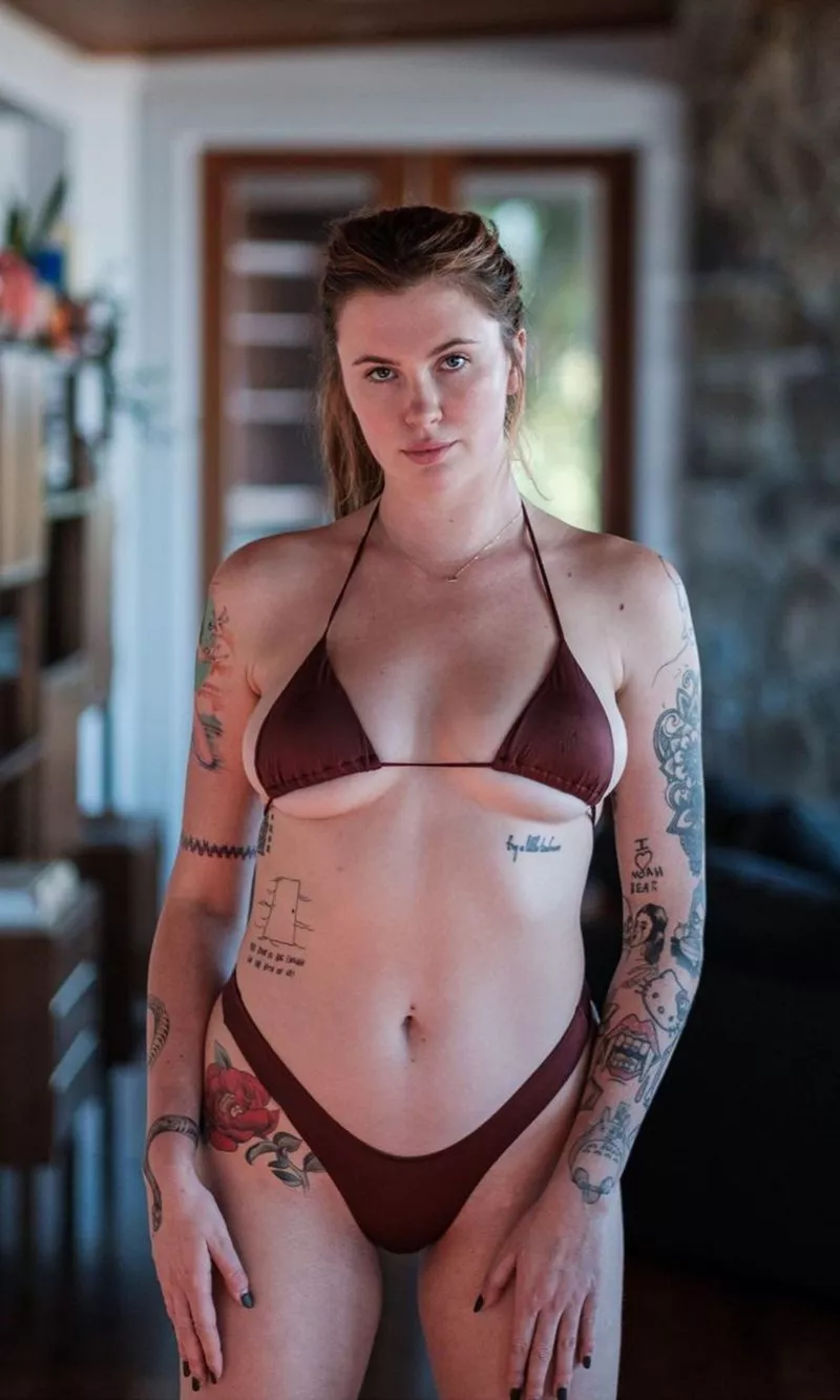 Ireland Baldwin is pure sex