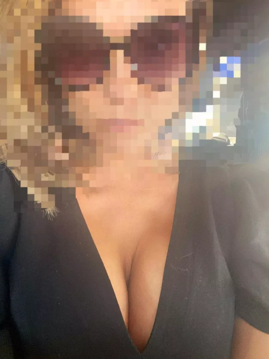 Is A Non Nude, But Lots Of Boob Selfie Okay To Share From This 40 Year Old MILF Female? ðŸ˜˜