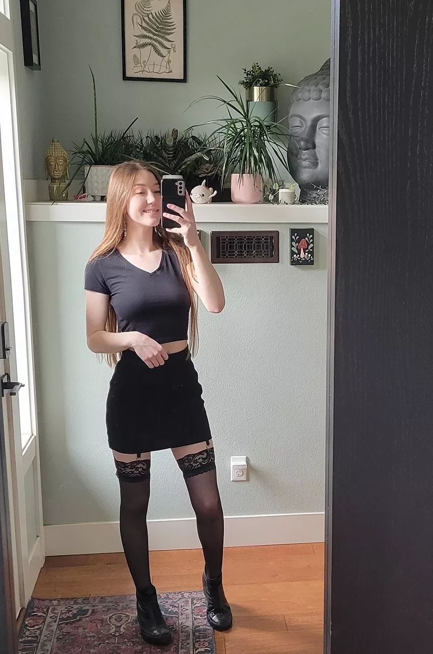 It's been a while since I've posted here, but I thought you might appreciate this outfit ❤️