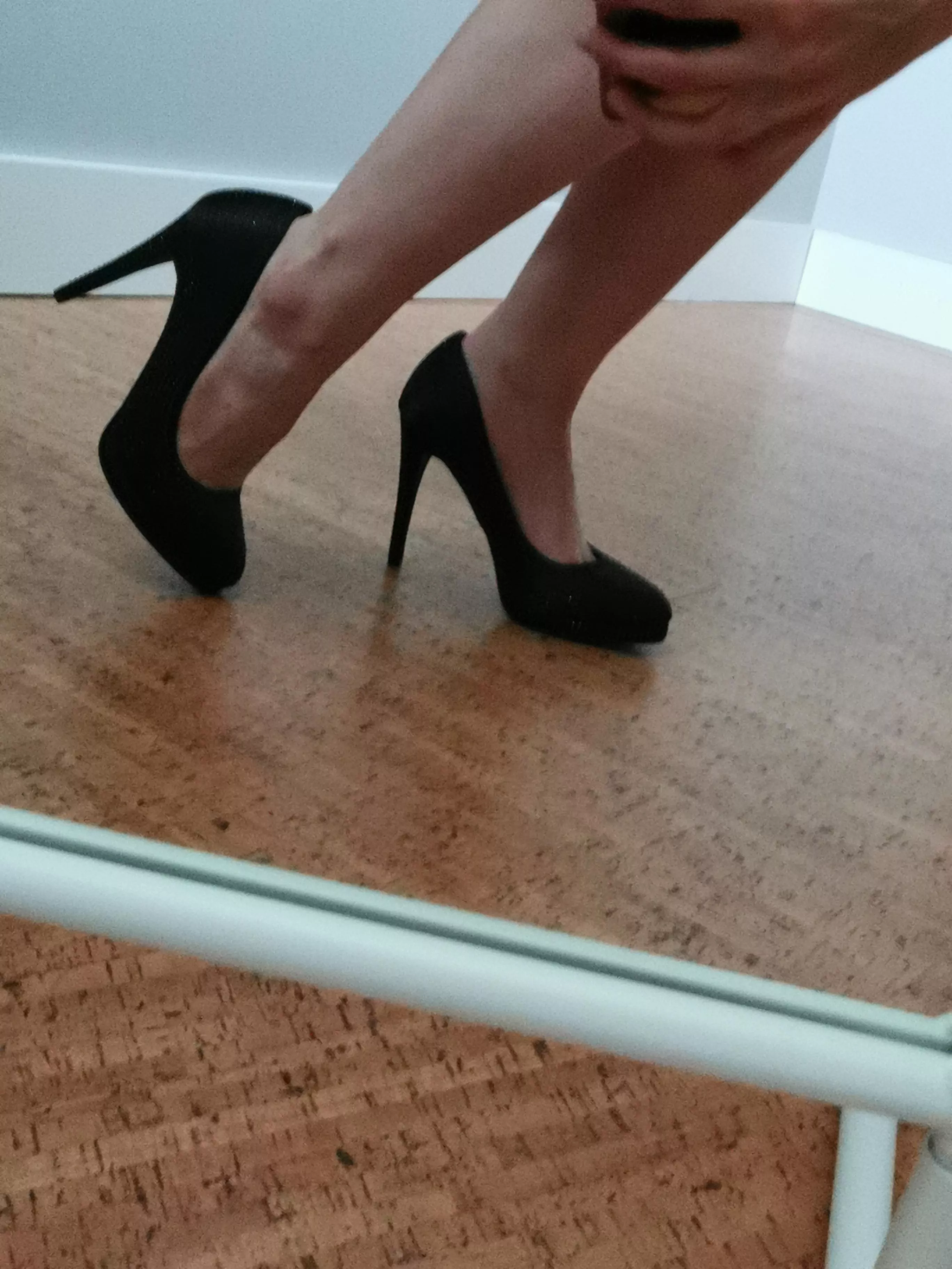 It's been a while since I've worn heels out- does anyone have walking tips? ðŸ˜…