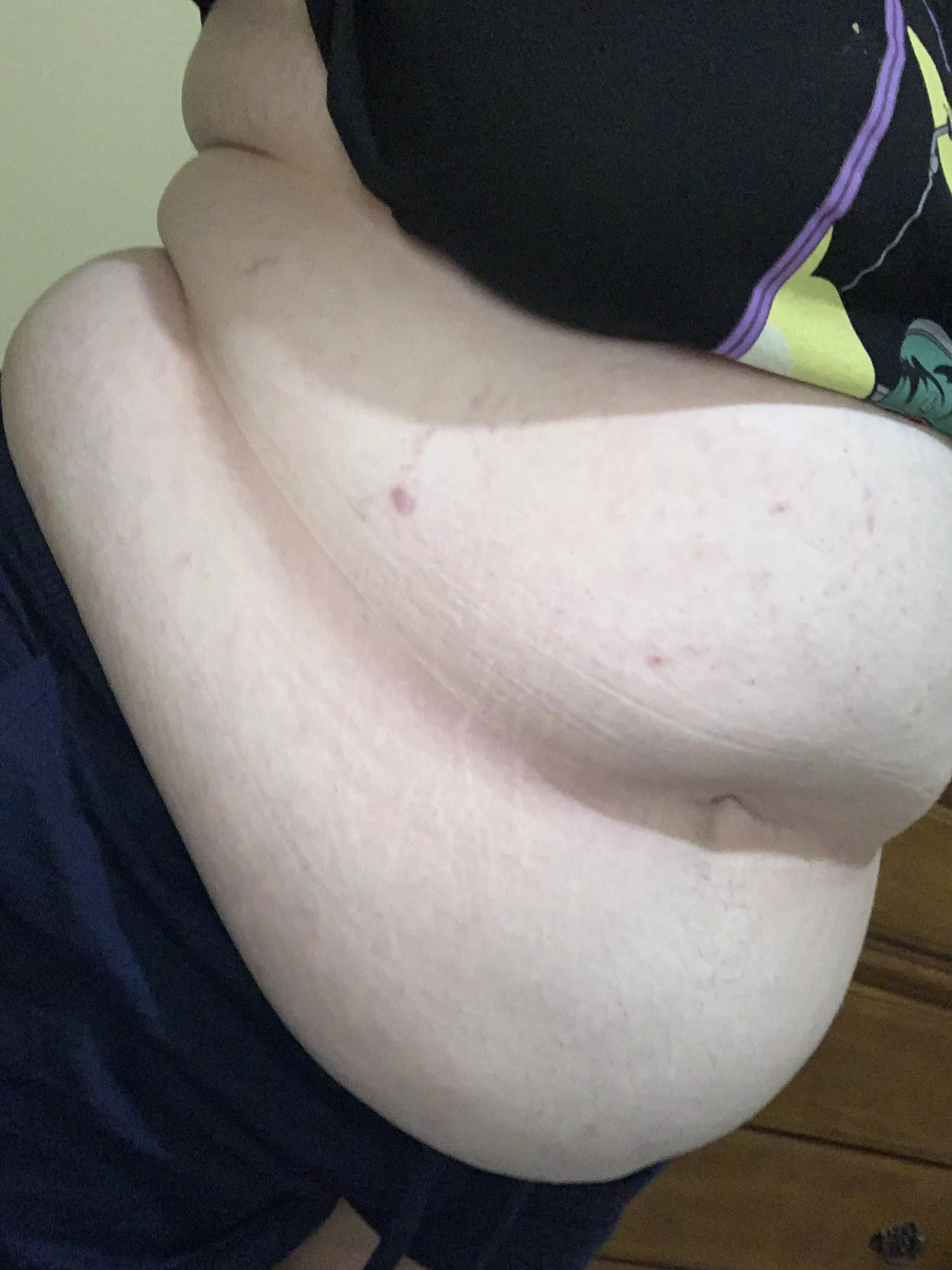 Itâ€™s getting pretty easy to push people around with how heavy and fat I am! Kik ca0600