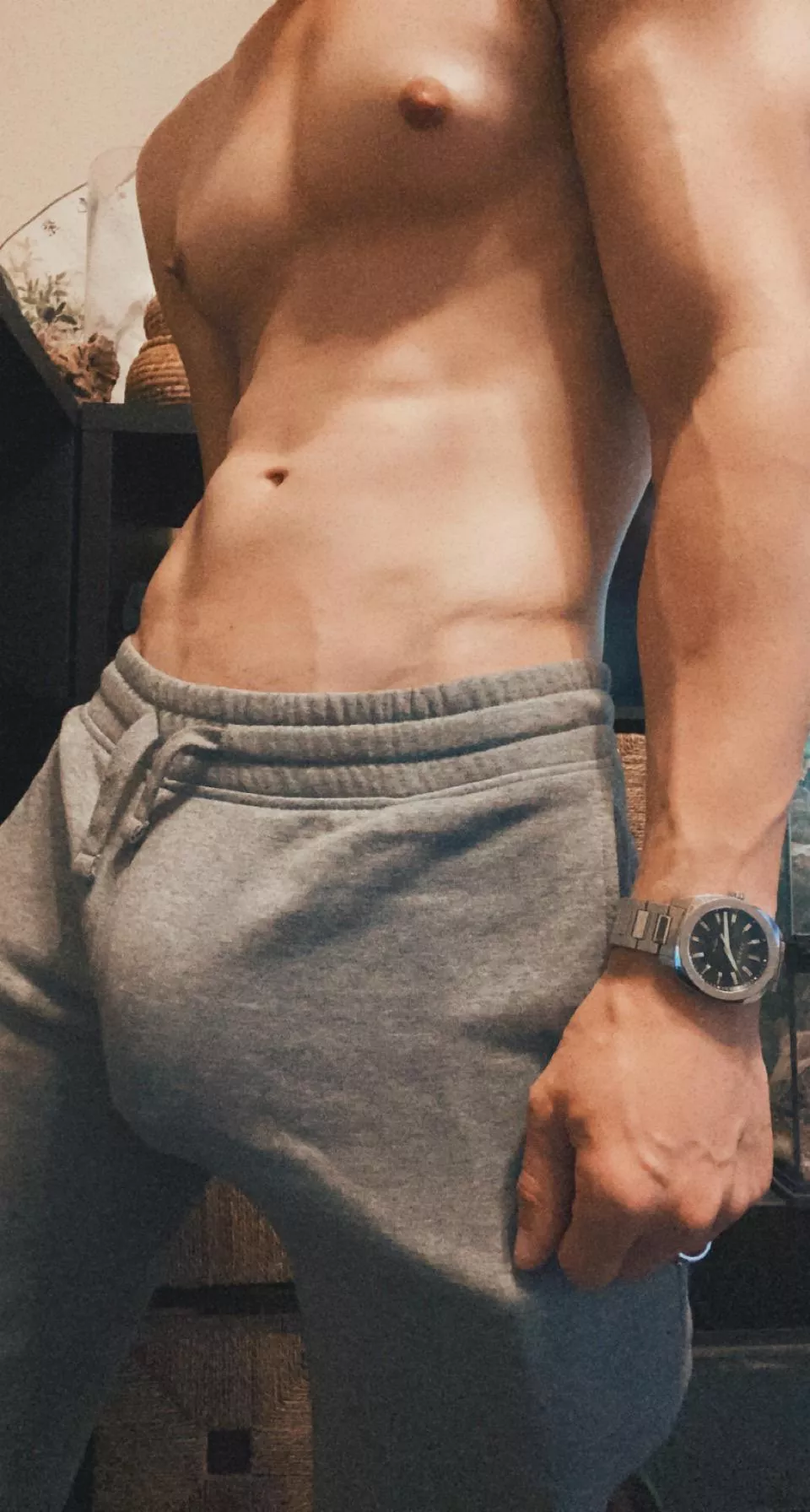 It’s just some grey sweats babe