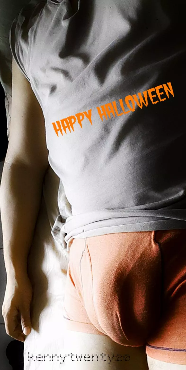 It's not a pumpkin in my pants, I'm just happy to see you