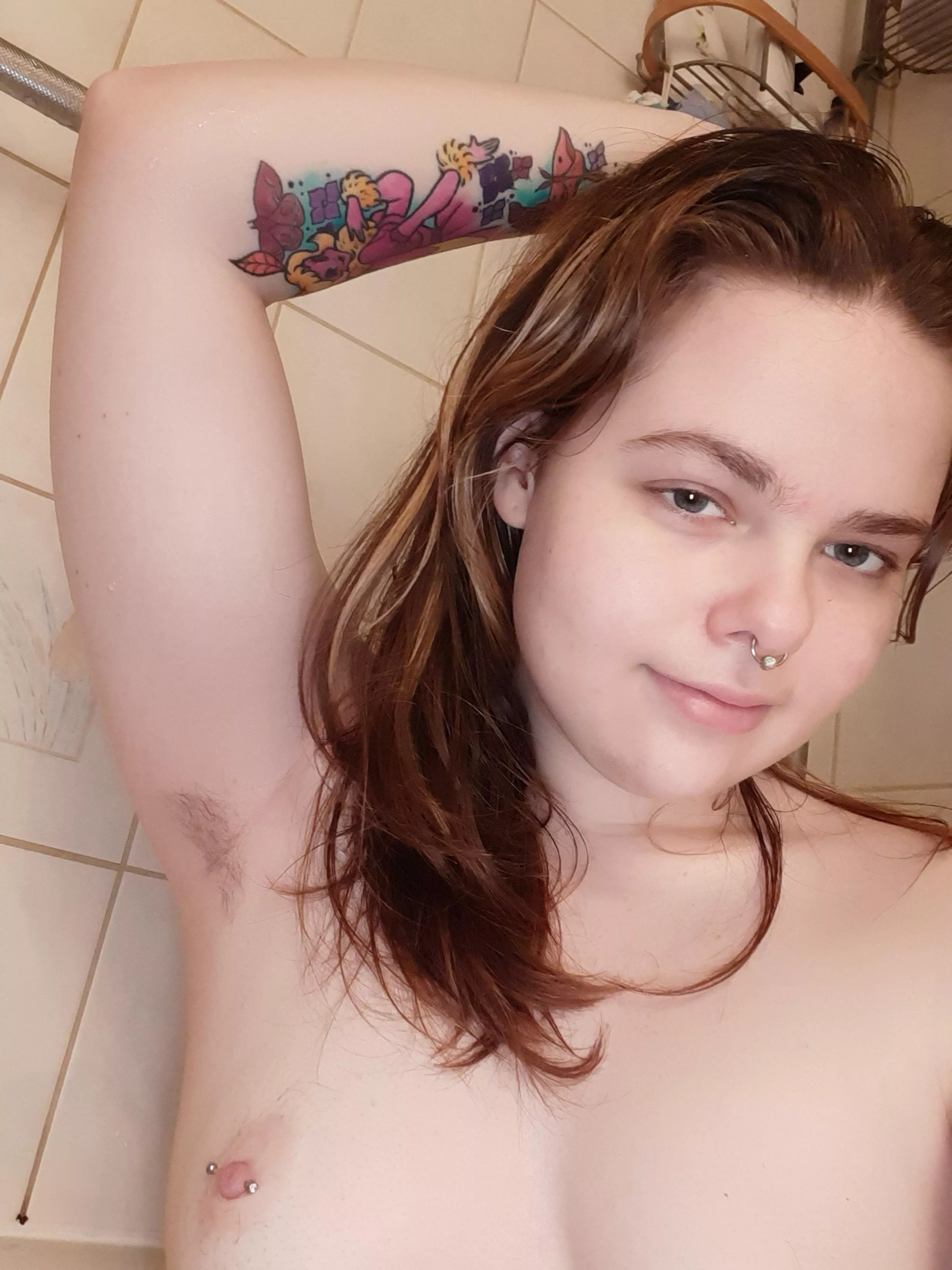 Ive been growing my armpit hair! I hope yall like it! ðŸ¤—