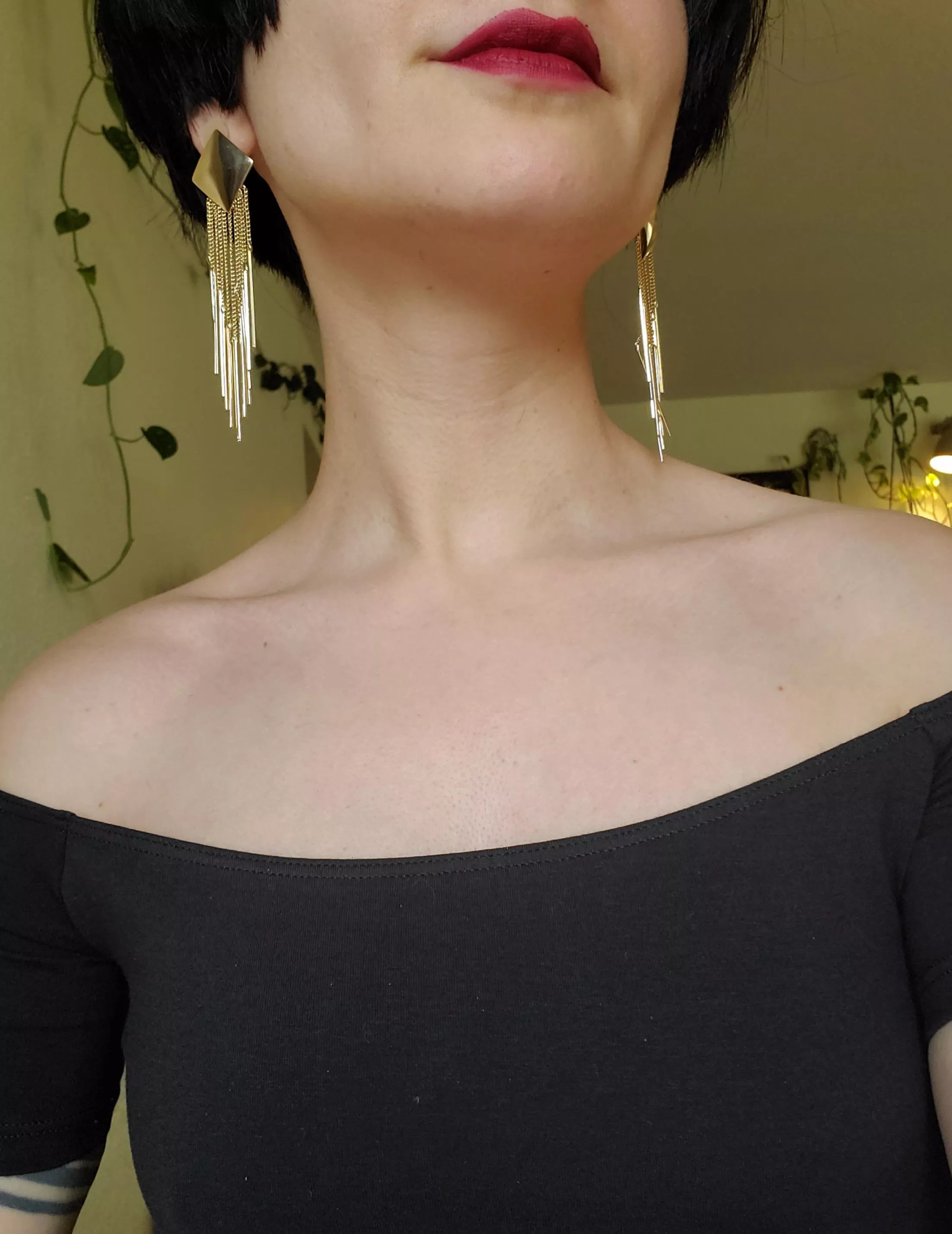 I've been told I have a very elegant neck.