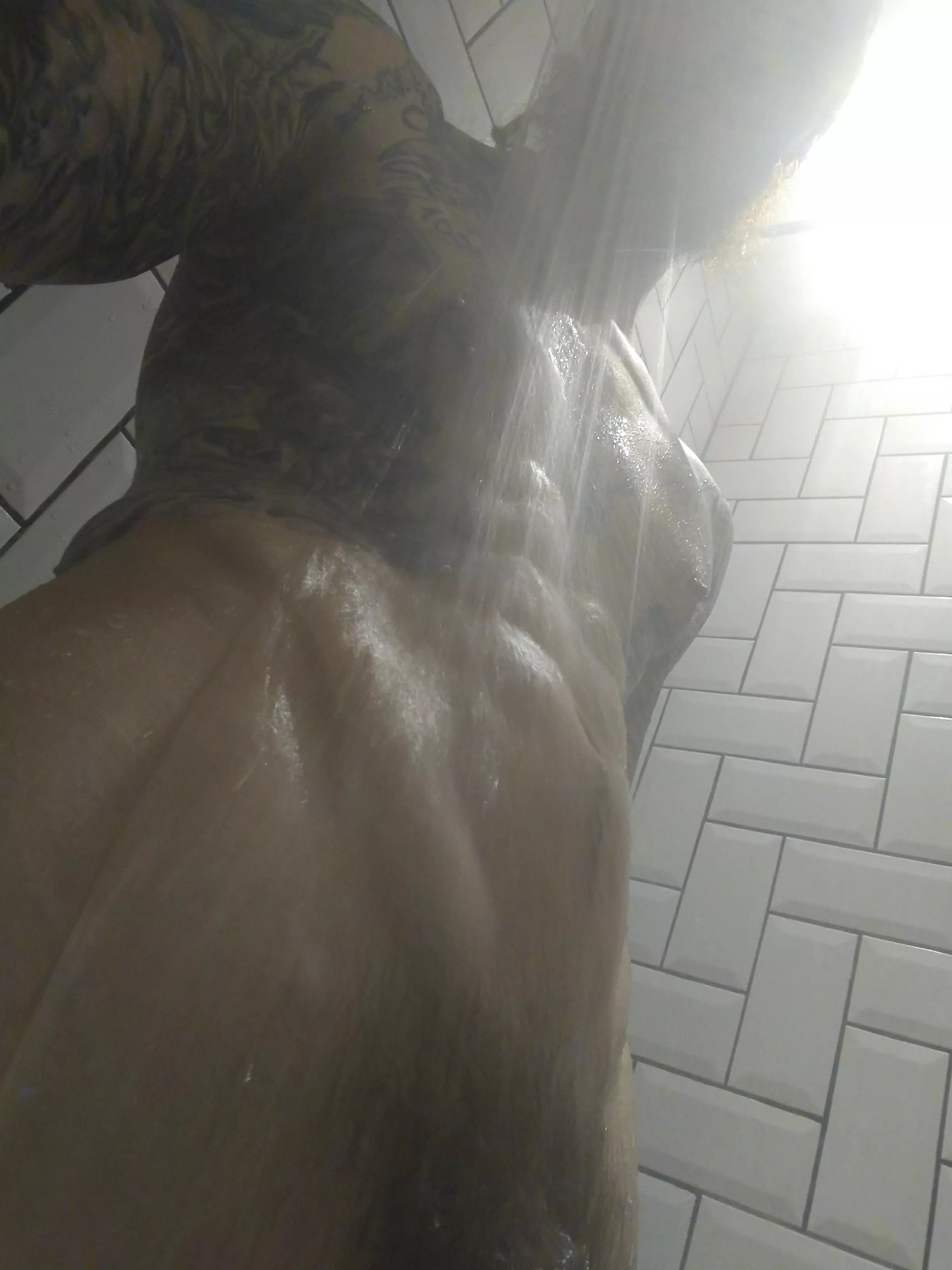 I've been told that my shower pictures are good so I hope that you enjoy another one.