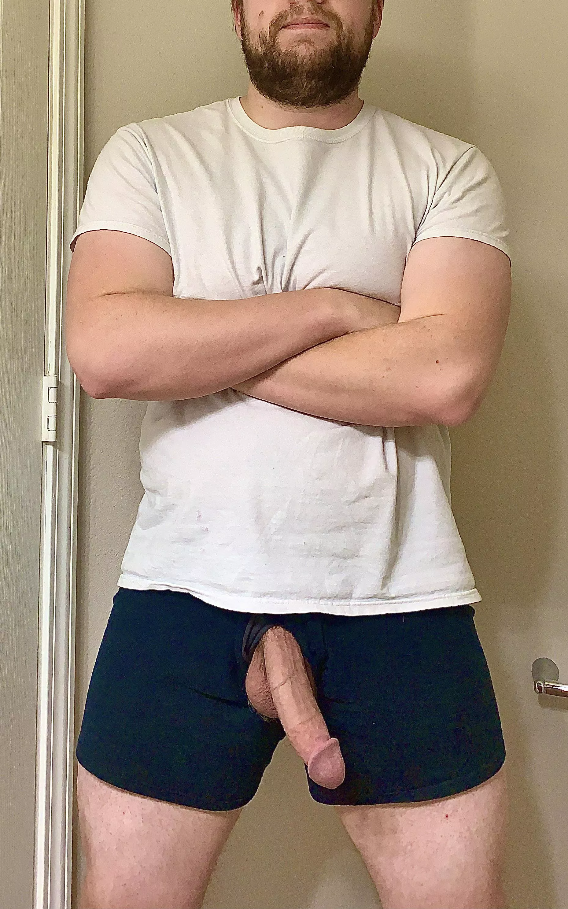 Iâ€™ve got a beard and a boner, hope you like ðŸ˜