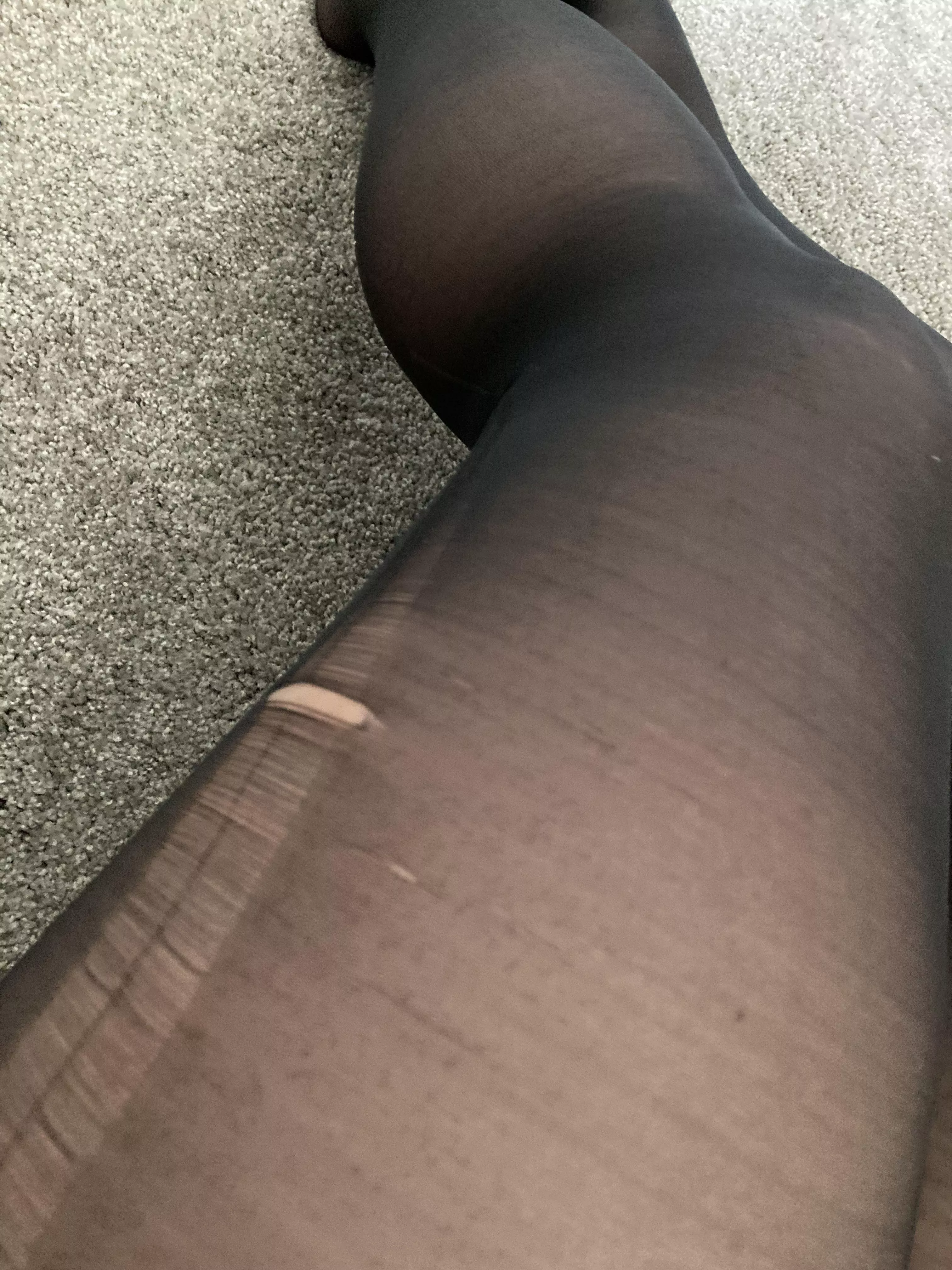 Iâ€™ve ripped my pantyhose ðŸ¥µ