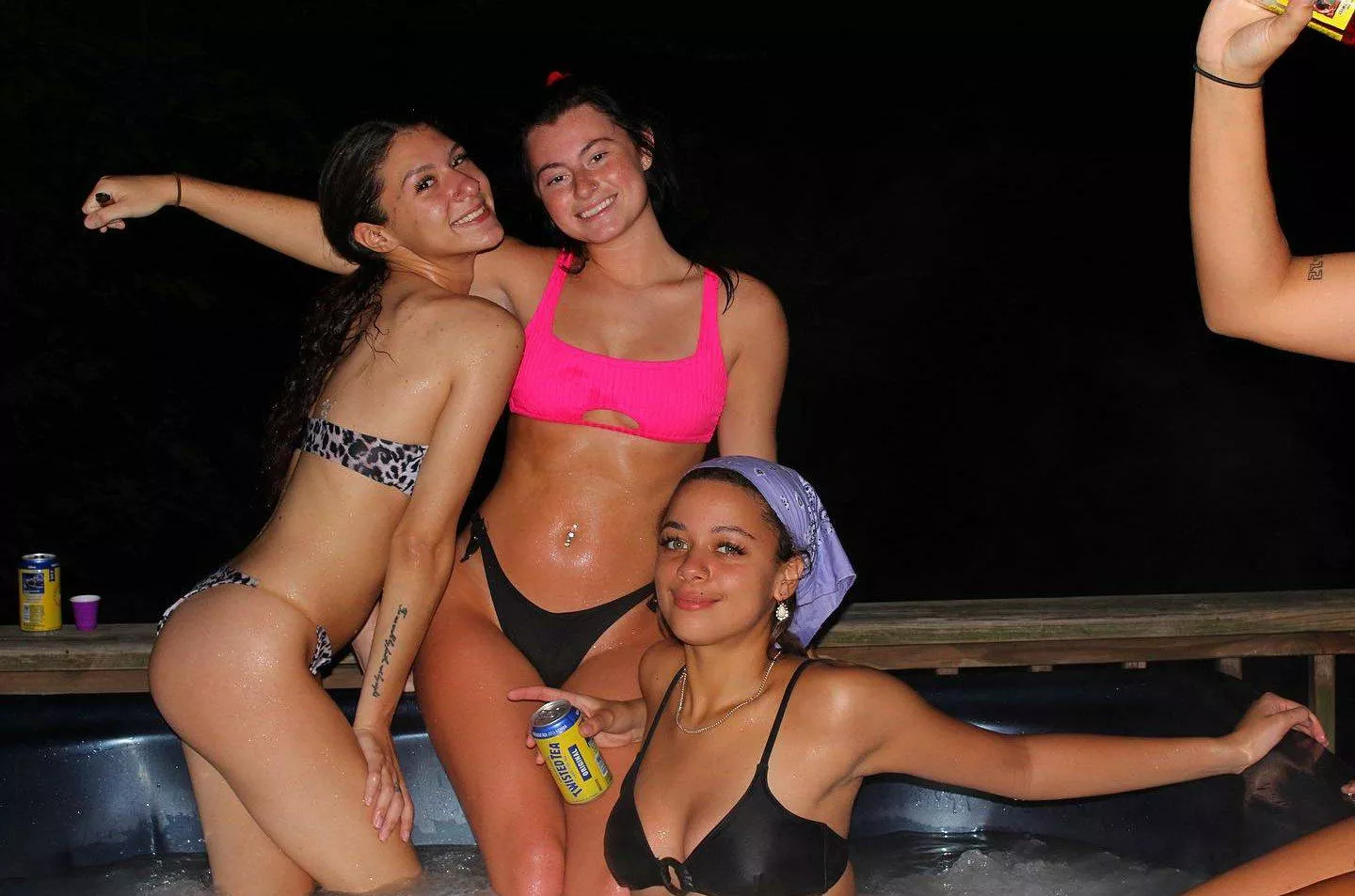 Jacuzzi friends