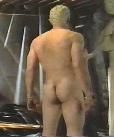 James Marsters. Actor naked in a deleted scene from TV series....